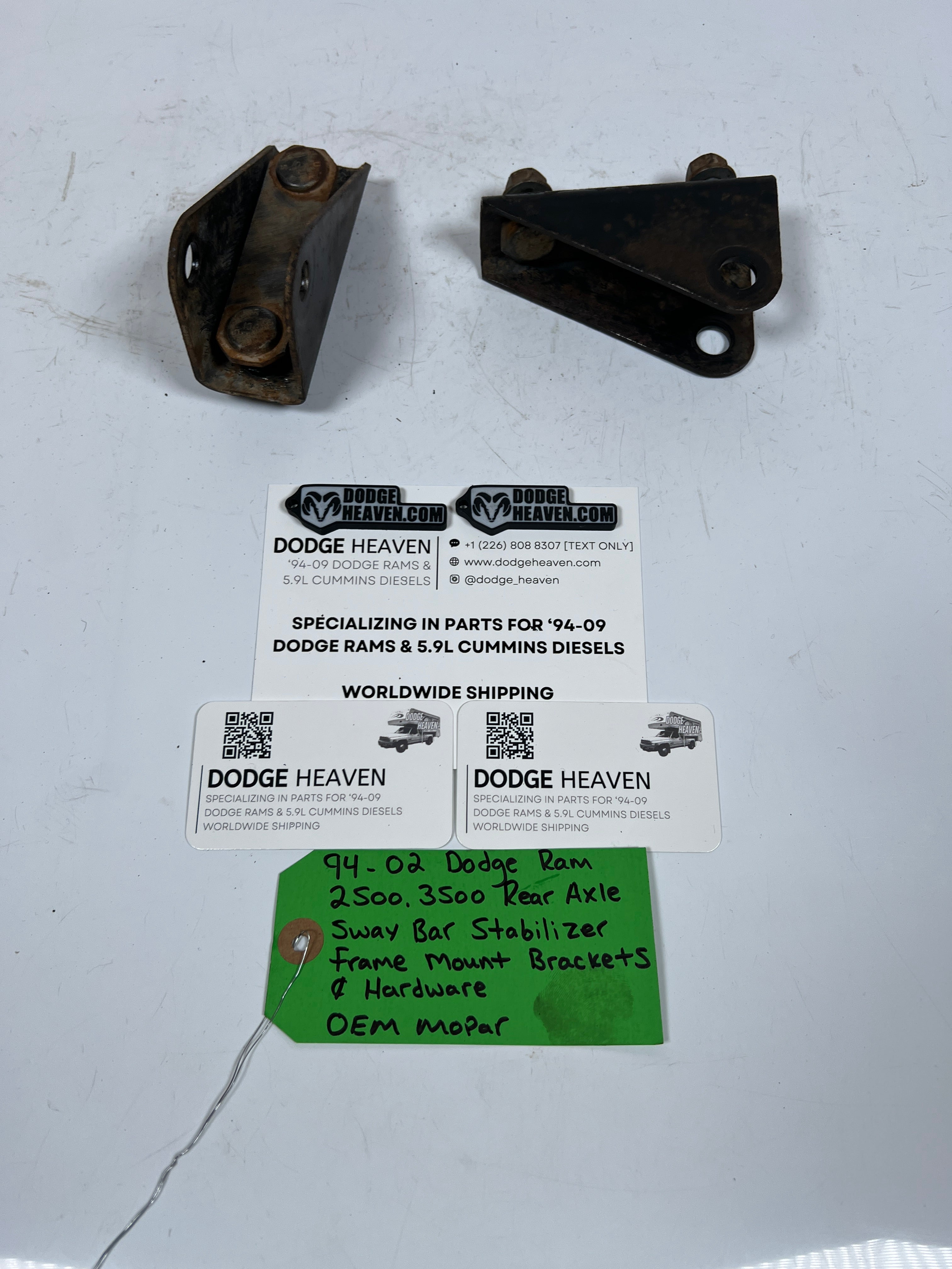 1994-2002 Dodge Ram 2500 3500 Rear Axle Sway Bar Stabilizer Mount Brackets
