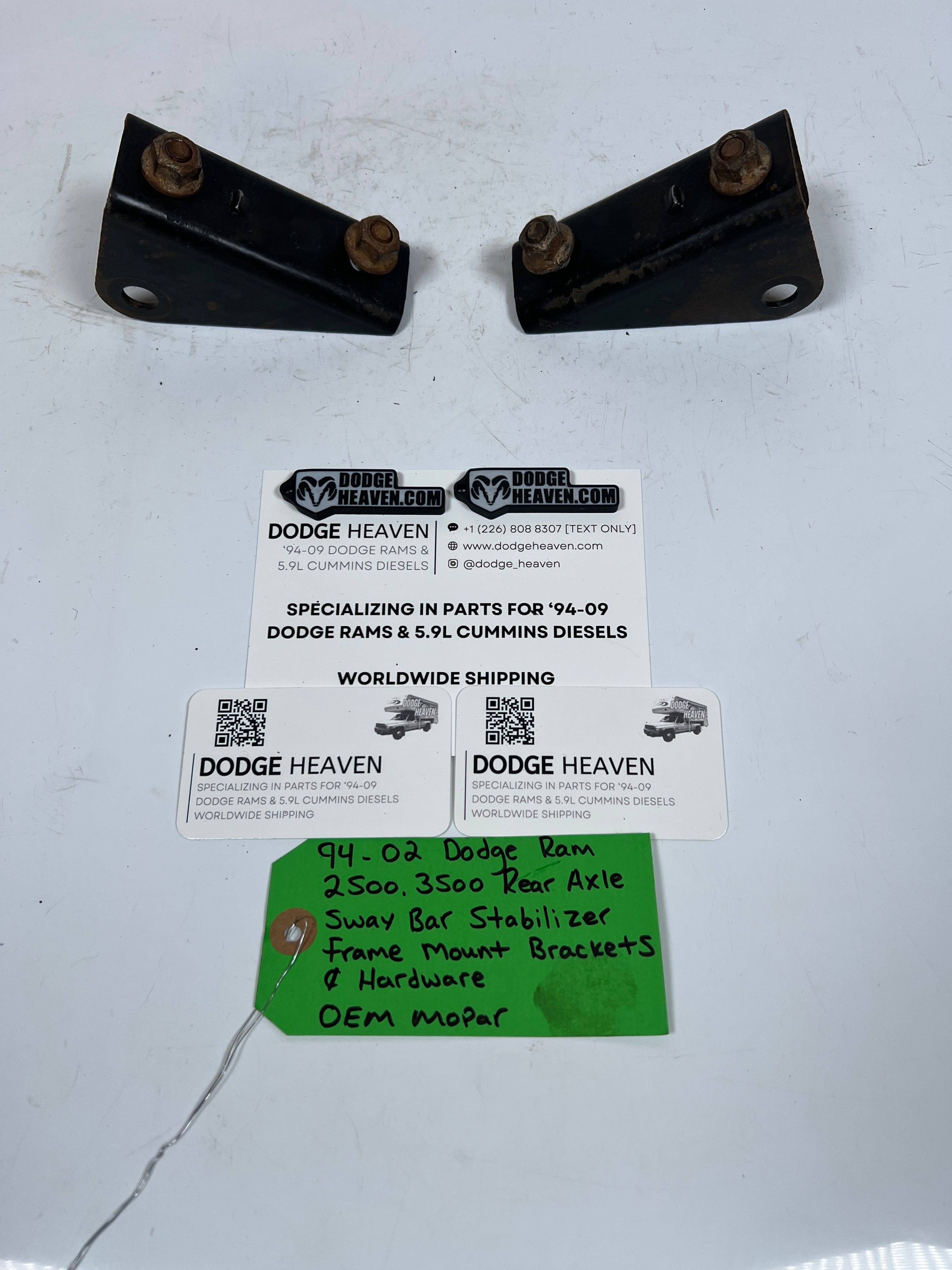 1994-2002 Dodge Ram 2500 3500 Rear Axle Sway Bar Stabilizer Mount Brackets