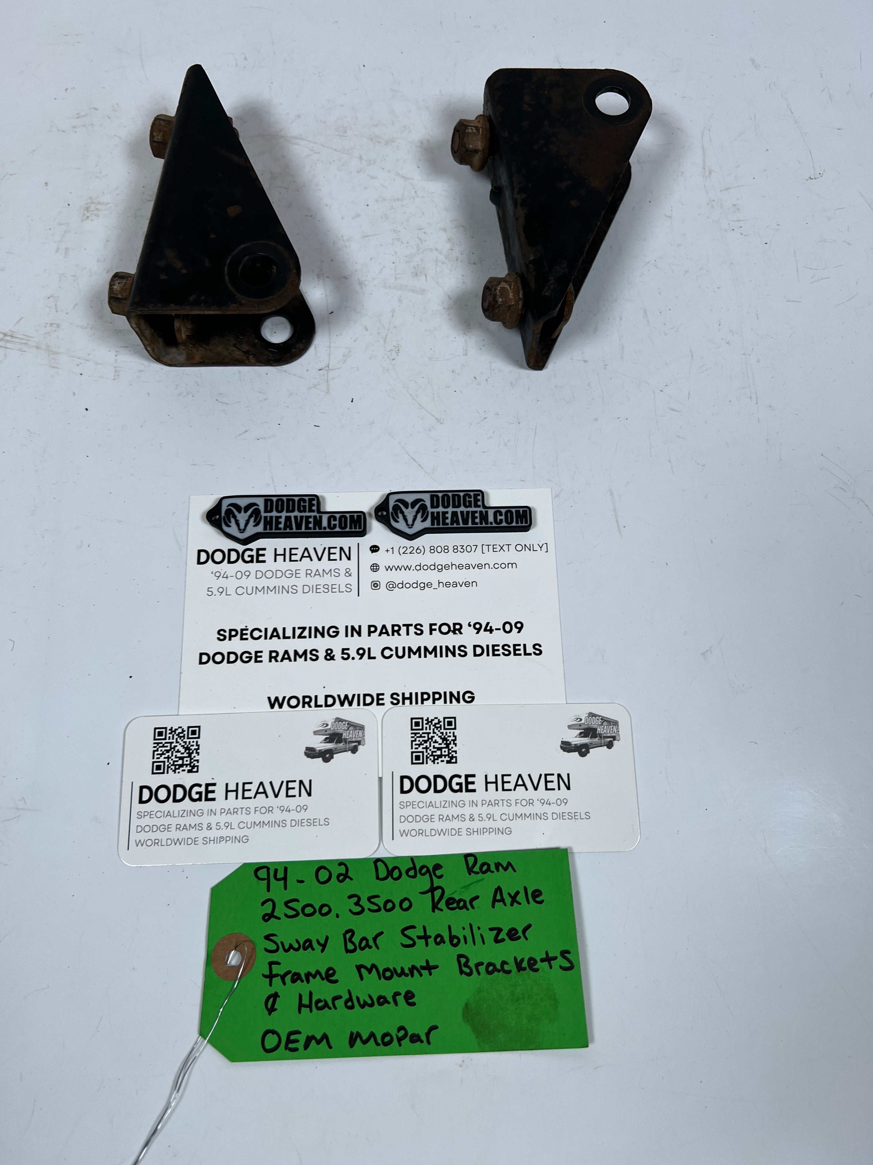 1994-2002 Dodge Ram 2500 3500 Rear Axle Sway Bar Stabilizer Mount Brackets