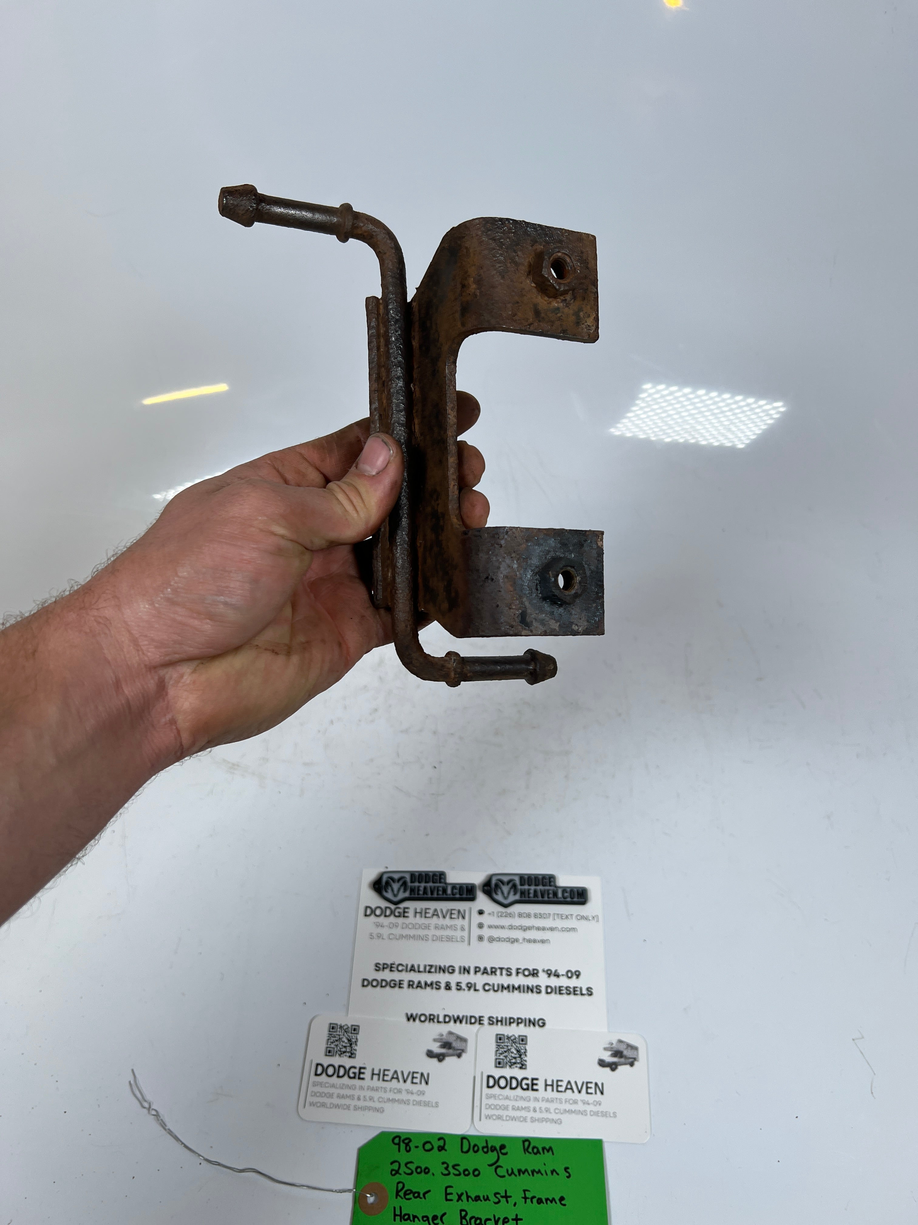 1998-2002 Dodge Ram 2500 3500 5.9L Cummins Rear Exhaust Frame Hanger