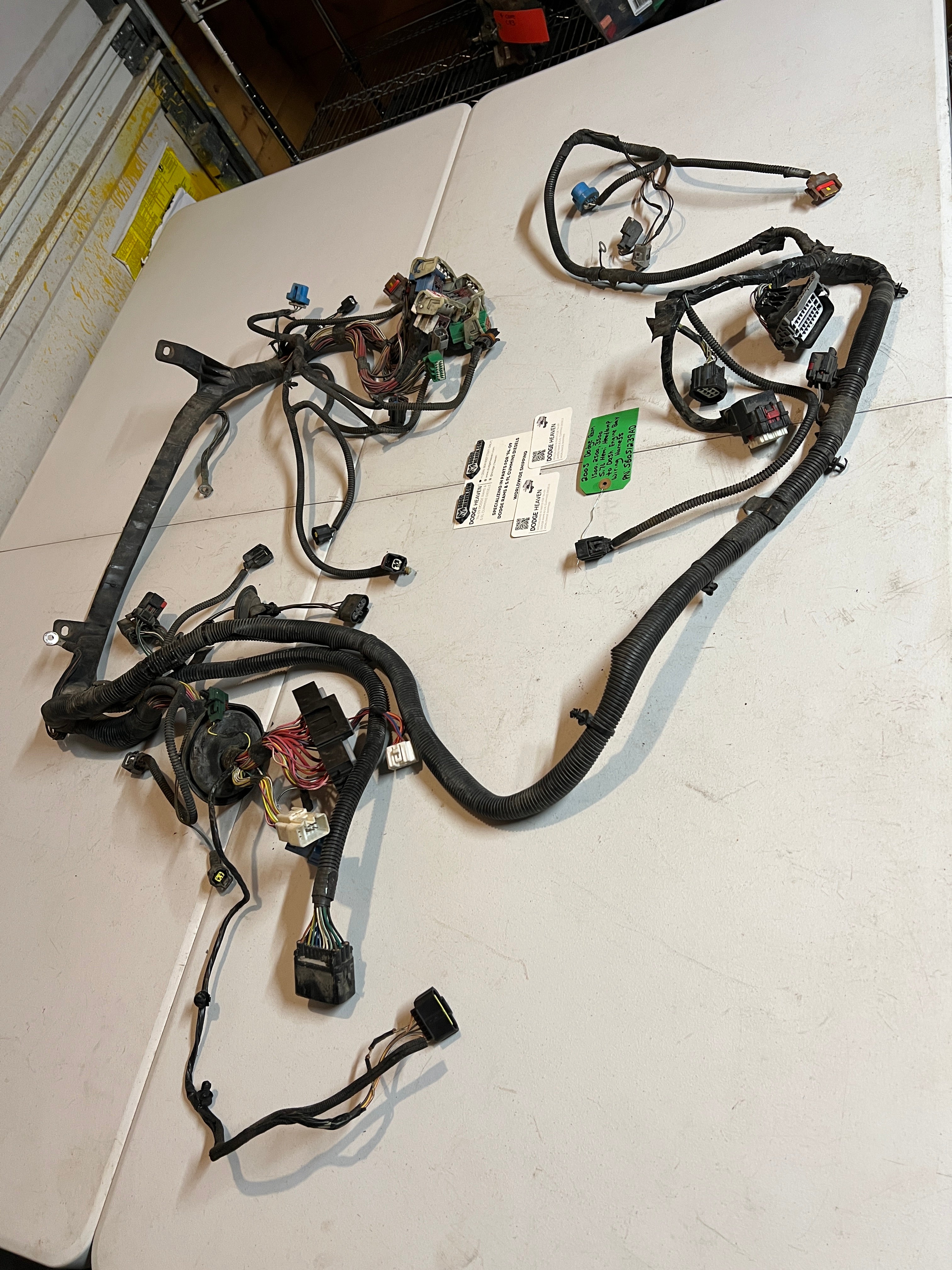 2005-2005 Dodge Ram 1500-3500 5.7L Hemi Engine Bay Wiring Harness