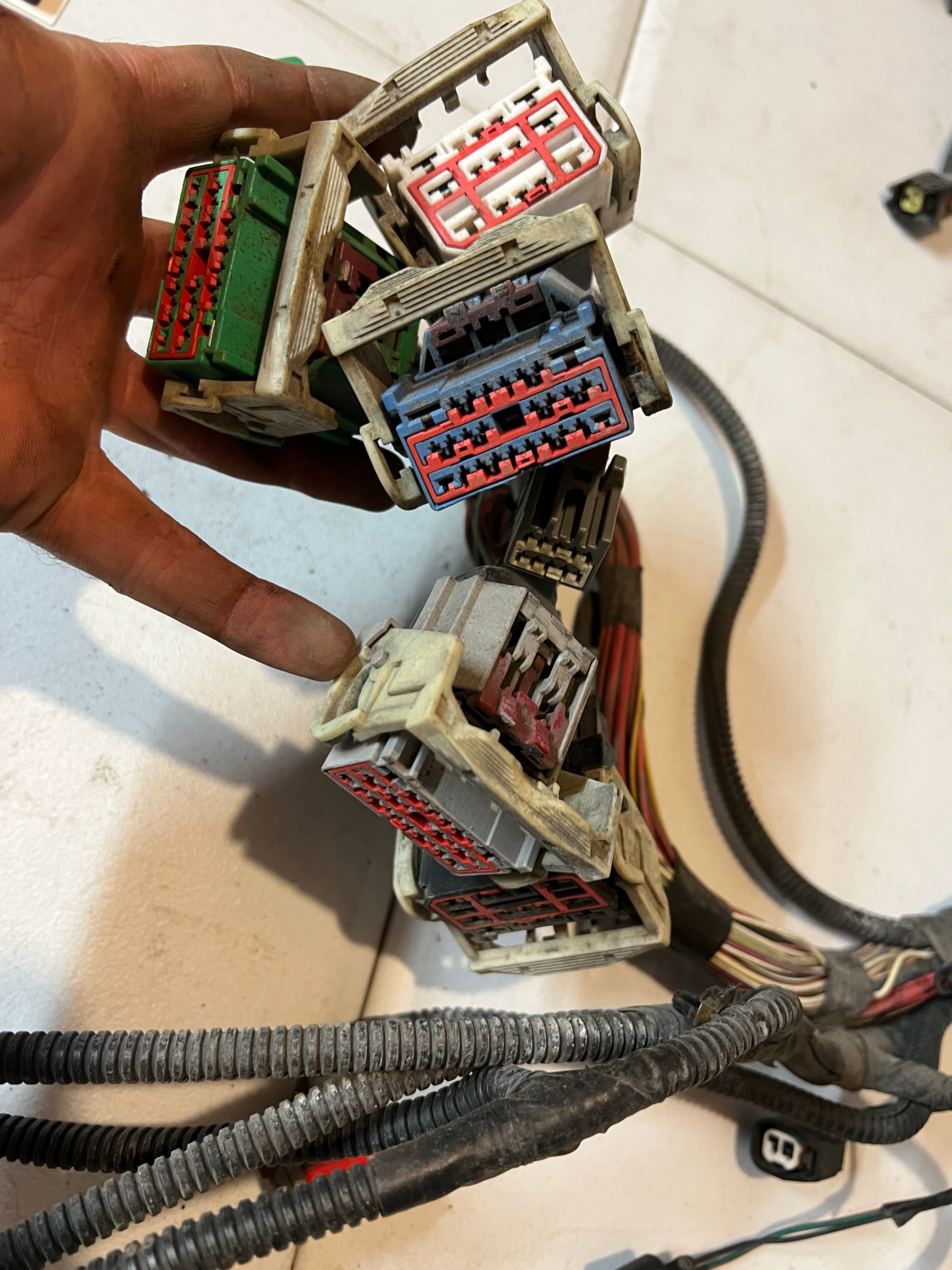 2005-2005 Dodge Ram 1500-3500 5.7L Hemi Engine Bay Wiring Harness