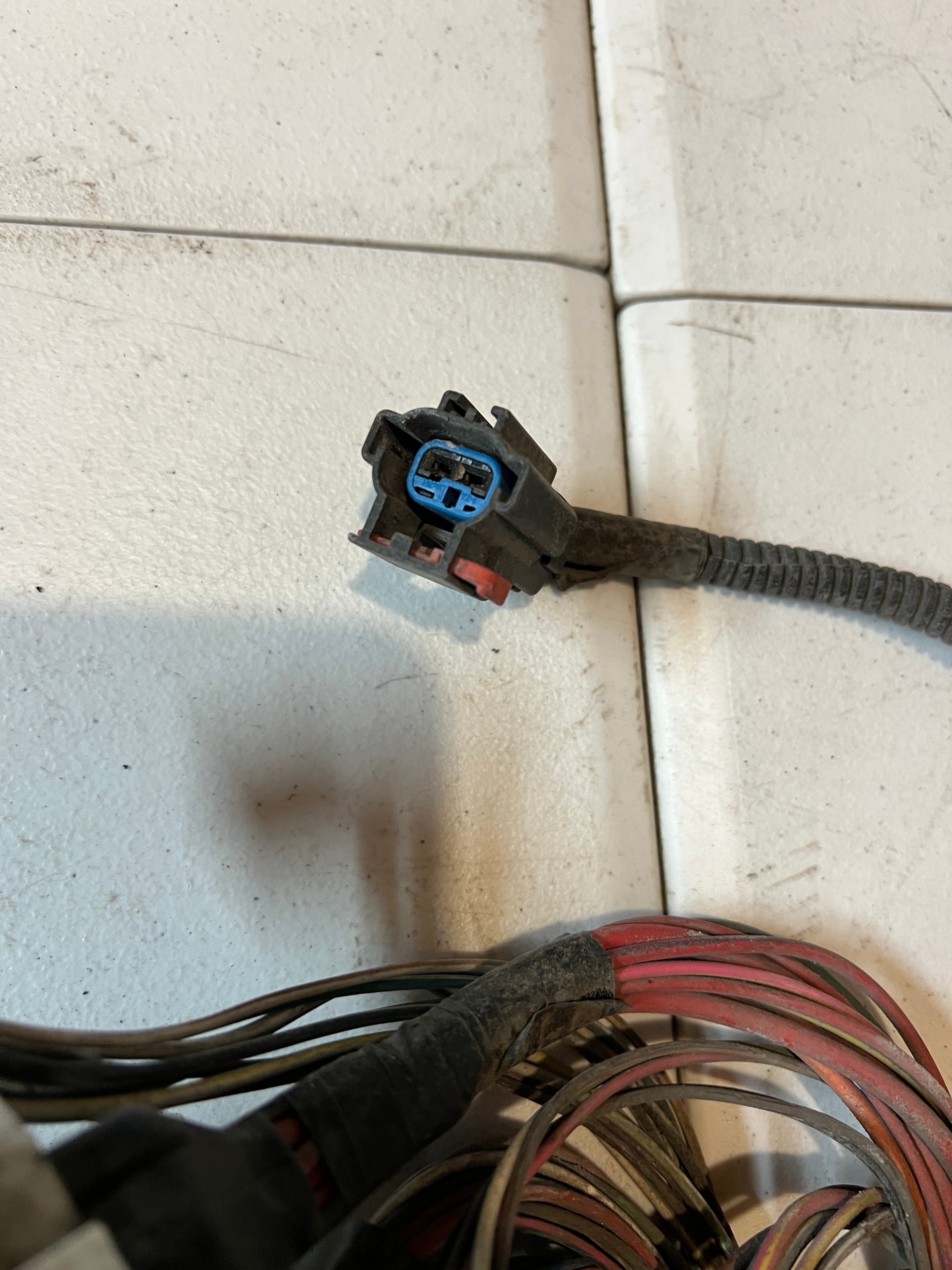 2005-2005 Dodge Ram 1500-3500 5.7L Hemi Engine Bay Wiring Harness