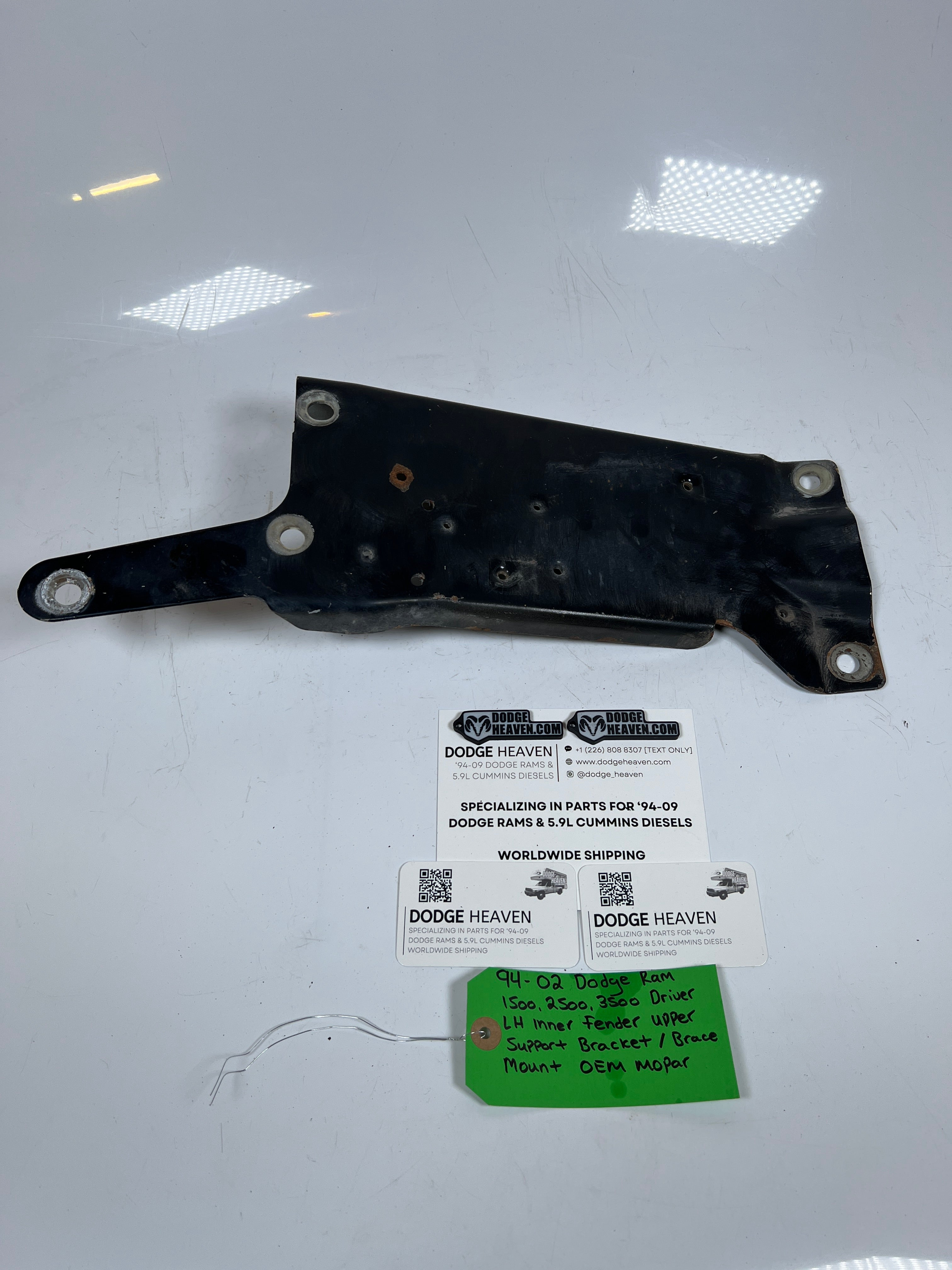 1994-2002 Dodge Ram 1500-3500 Driver LH Fender Support Bracket Mount