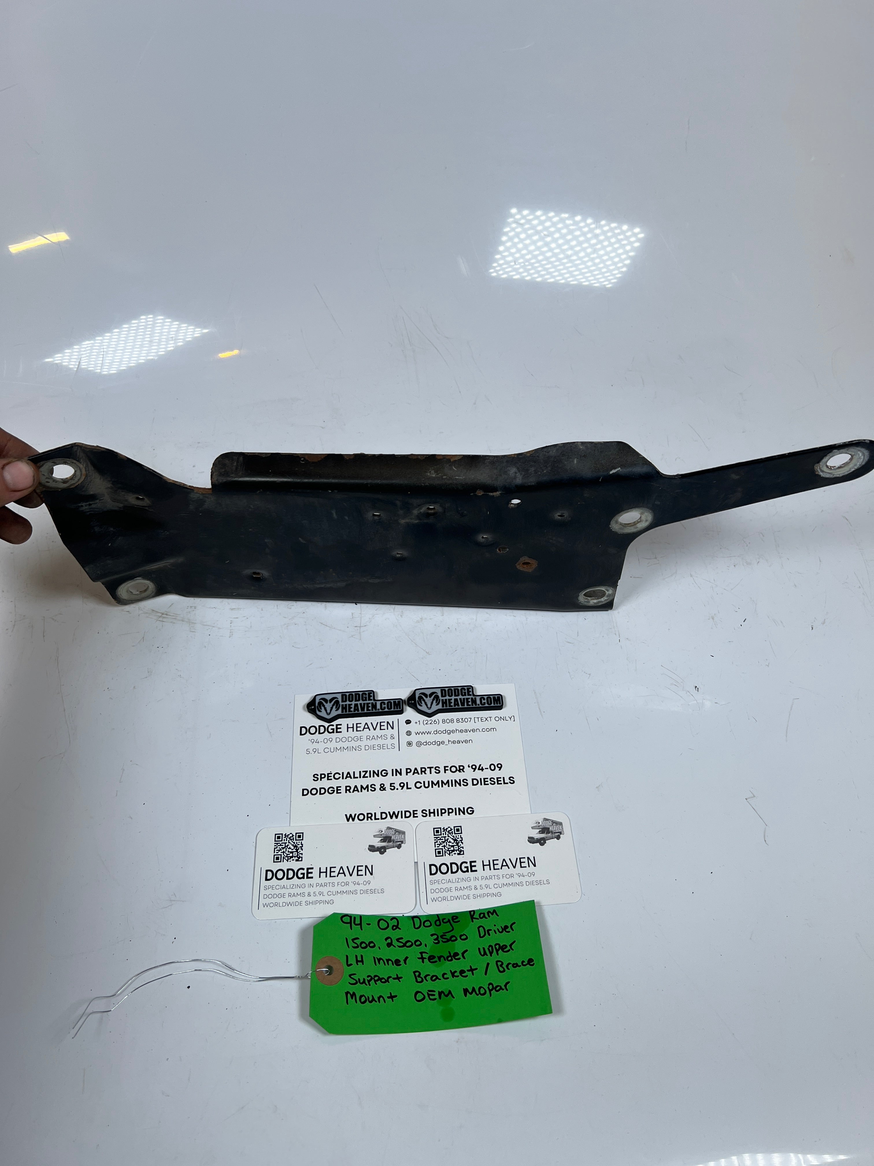 1994-2002 Dodge Ram 1500-3500 Driver LH Fender Support Bracket Mount