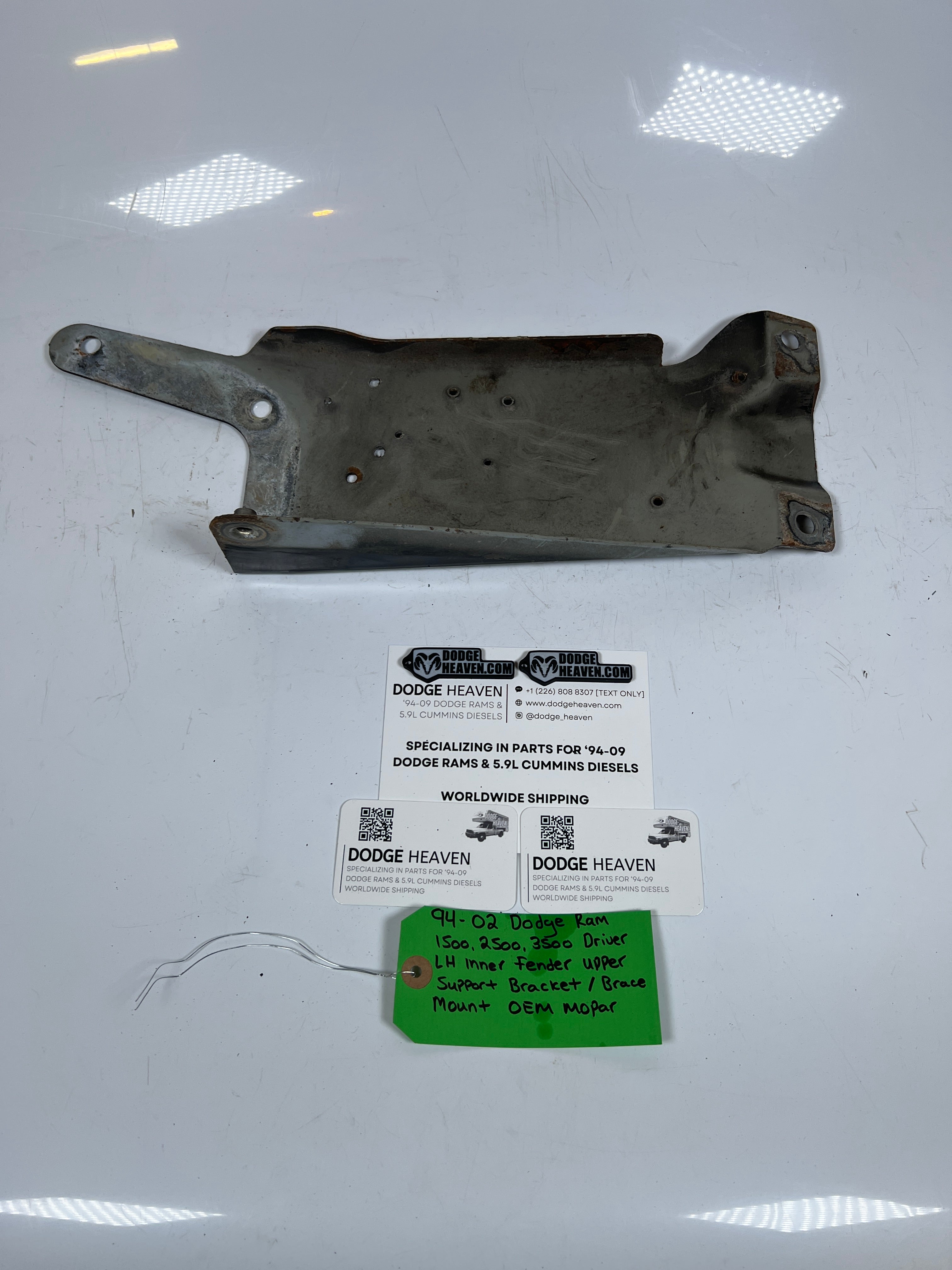 1994-2002 Dodge Ram 1500-3500 Driver LH Fender Support Bracket Mount