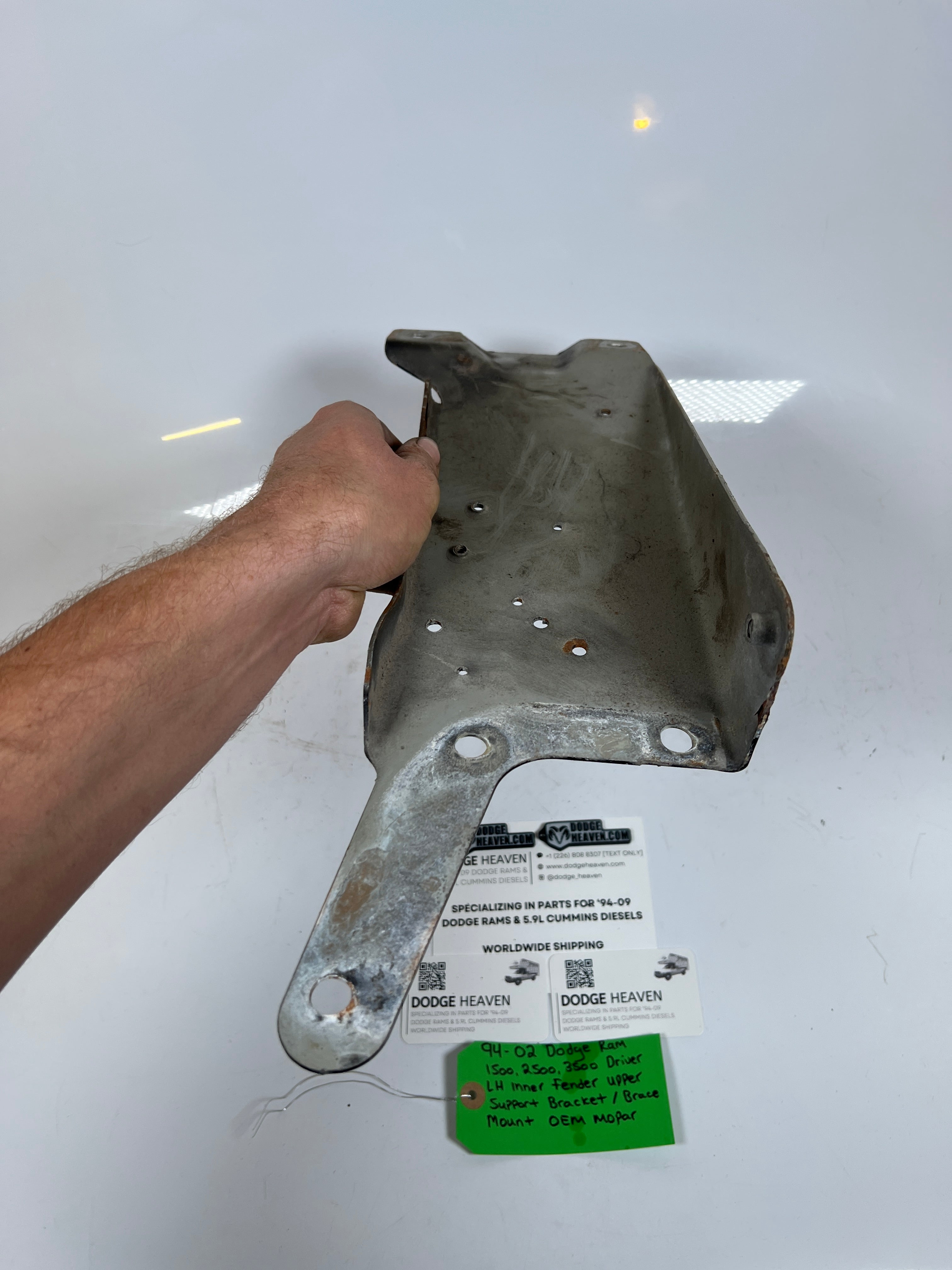 1994-2002 Dodge Ram 1500-3500 Driver LH Fender Support Bracket Mount