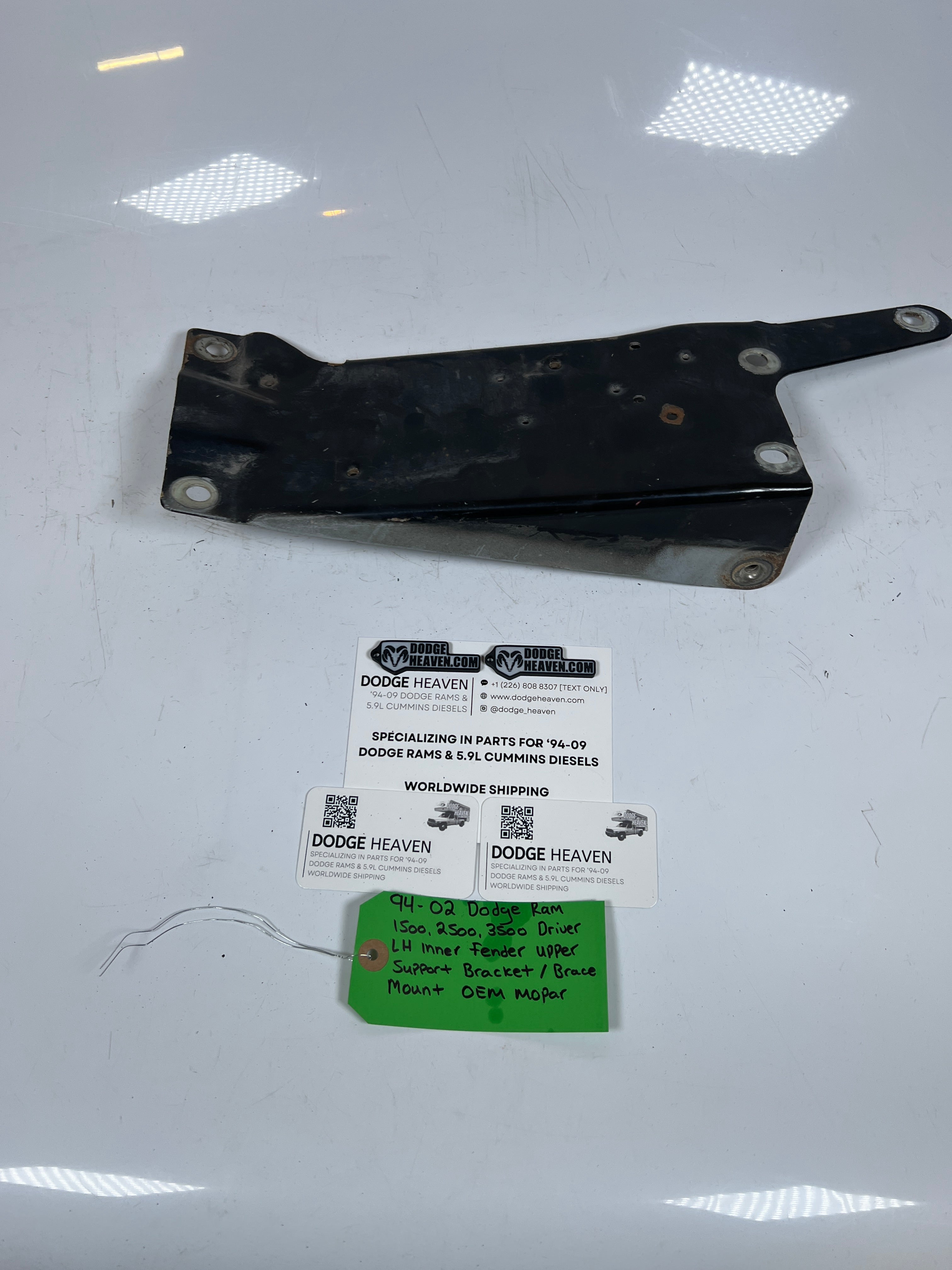 1994-2002 Dodge Ram 1500-3500 Driver LH Fender Support Bracket Mount