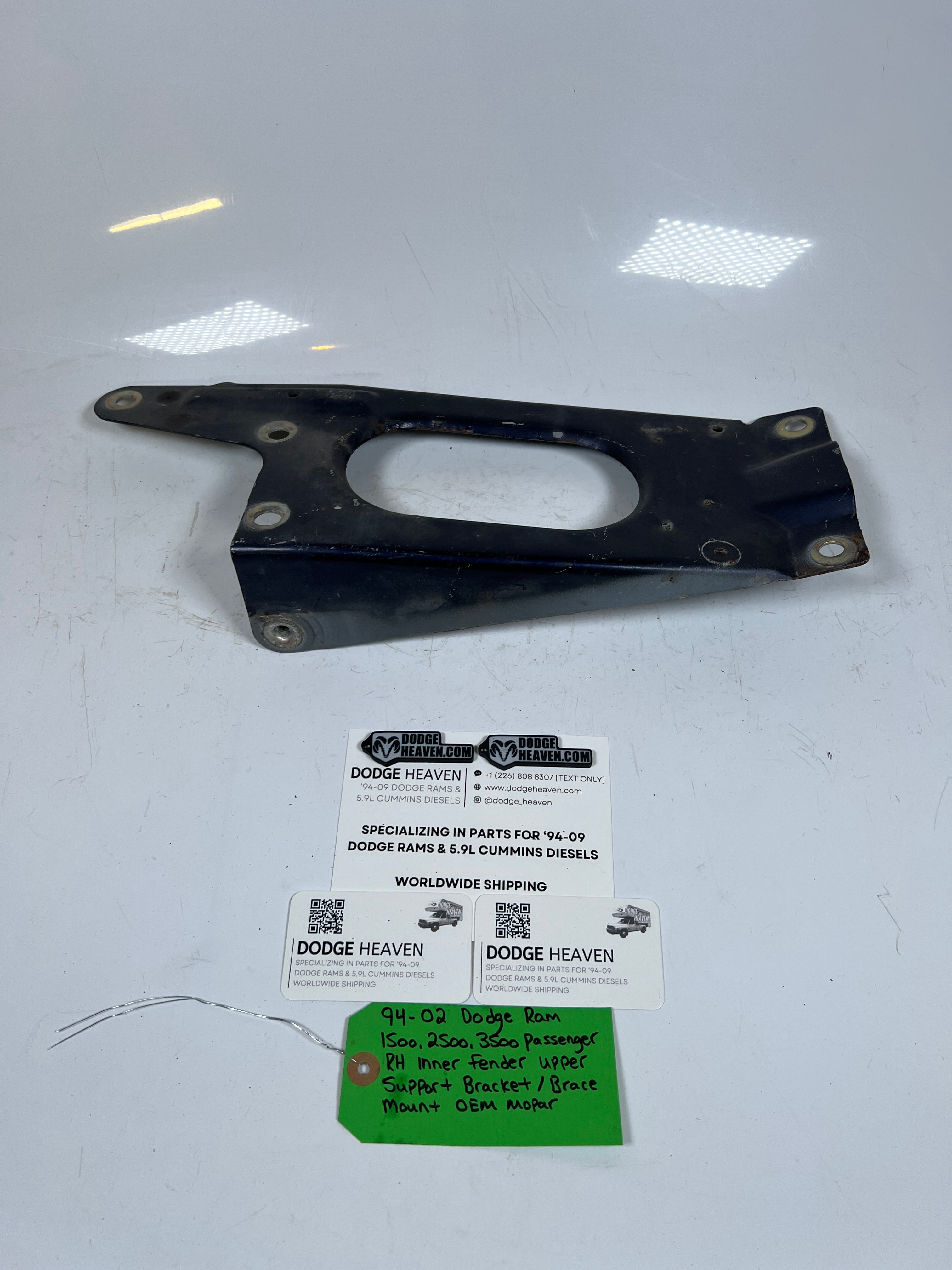 1994-2002 Dodge Ram 1500-3500 Passenger RH inner Fender Support Bracket Mount
