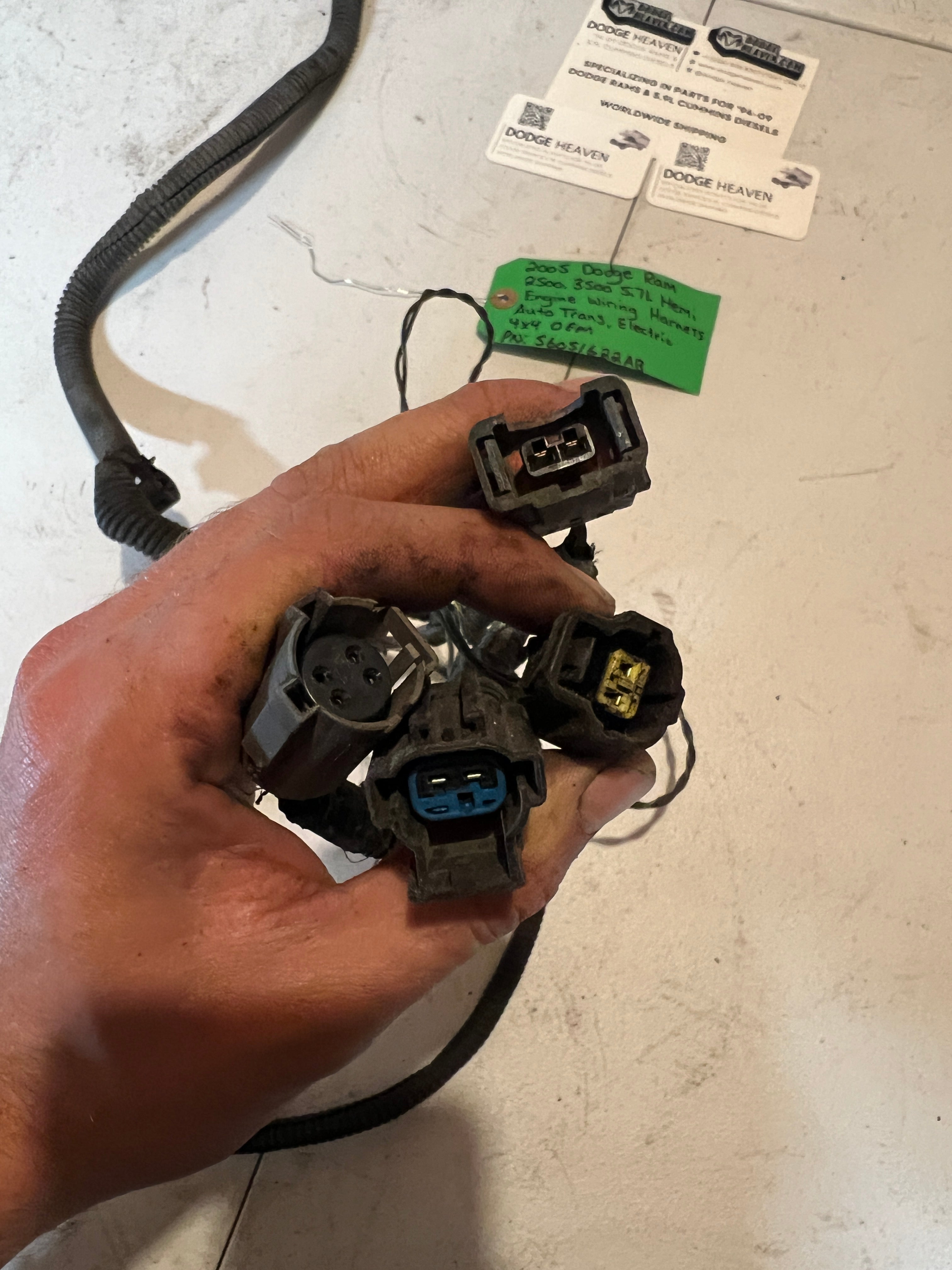 2005-2005 Dodge Ram 2500 3500 5.7L Hemi Engine Trans Wiring Harness