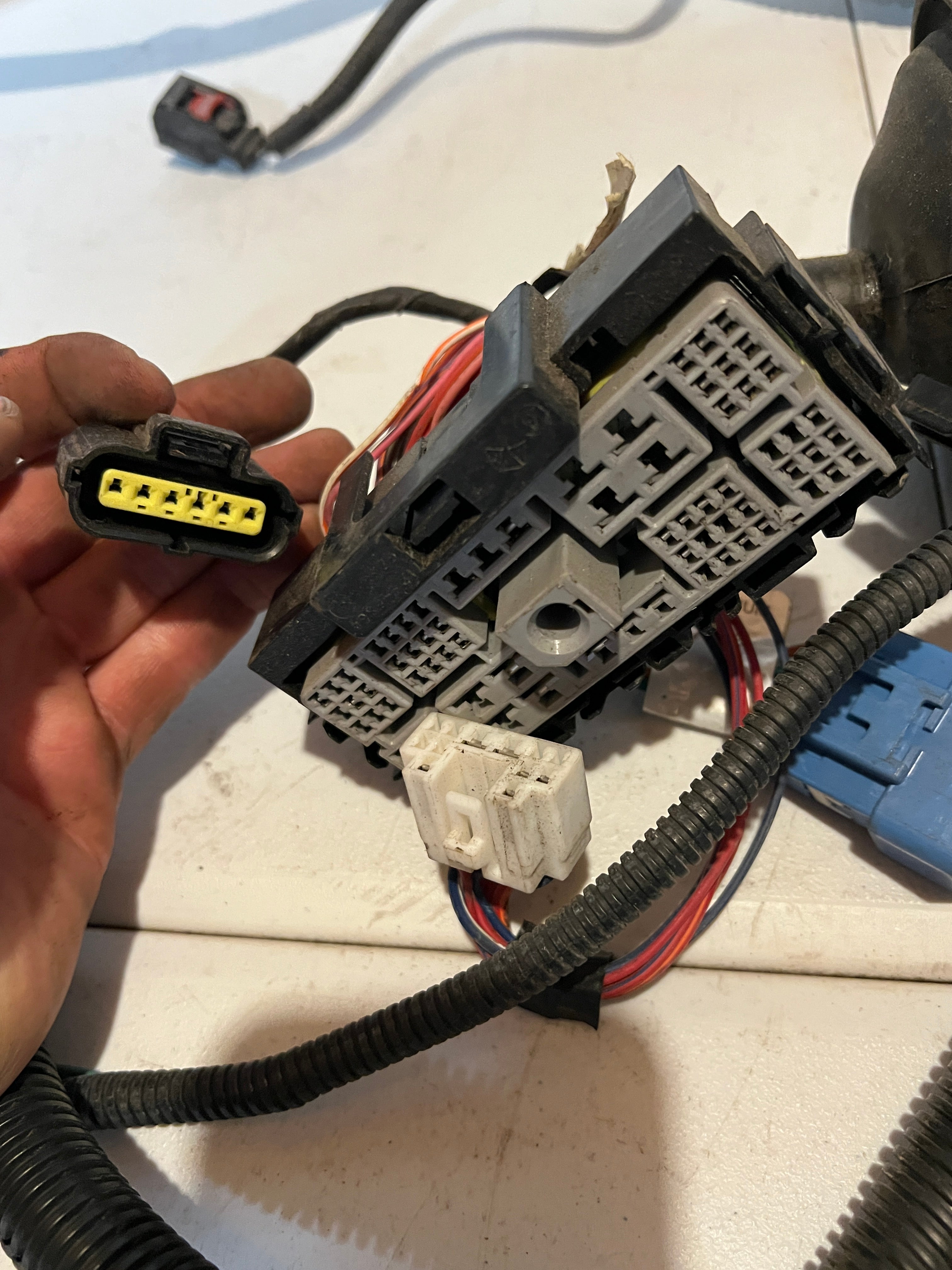 2006-2006 Dodge Ram 1500 5.7L Hemi Headlamp to Dash Bay Harness