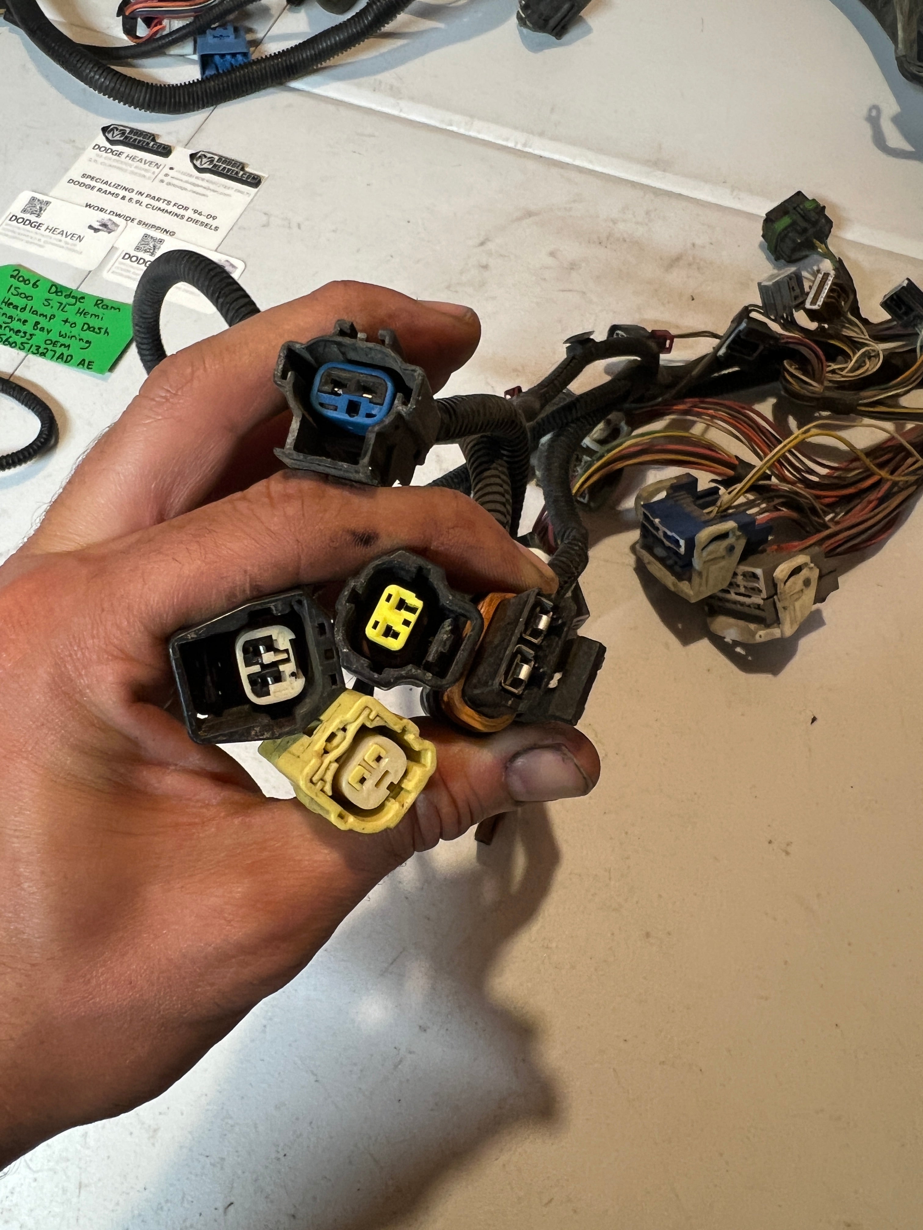 2006-2006 Dodge Ram 1500 5.7L Hemi Headlamp to Dash Bay Harness