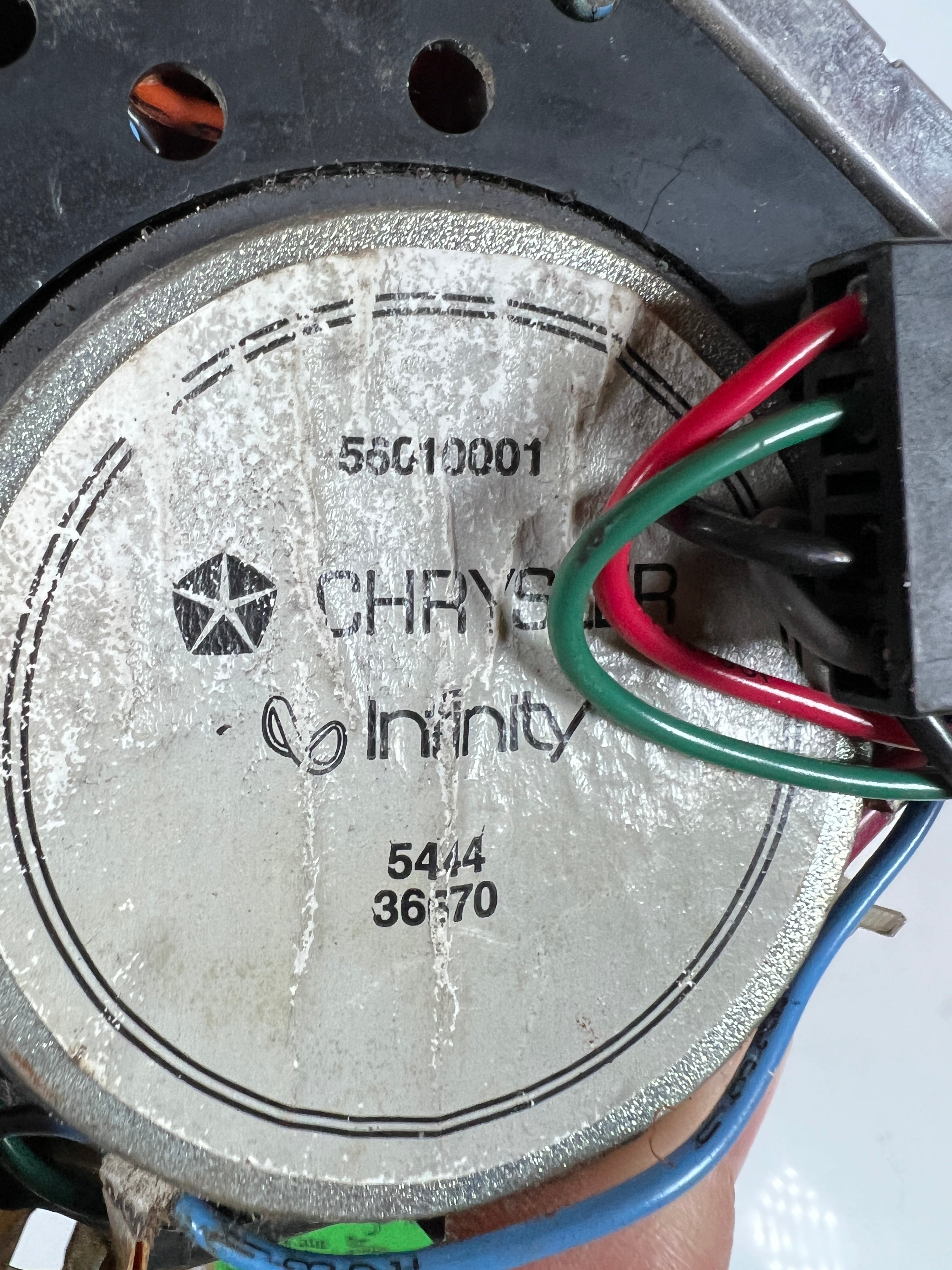 1994-1997 Dodge Ram 1500-3500 Club-Cab Rear infinity Speaker