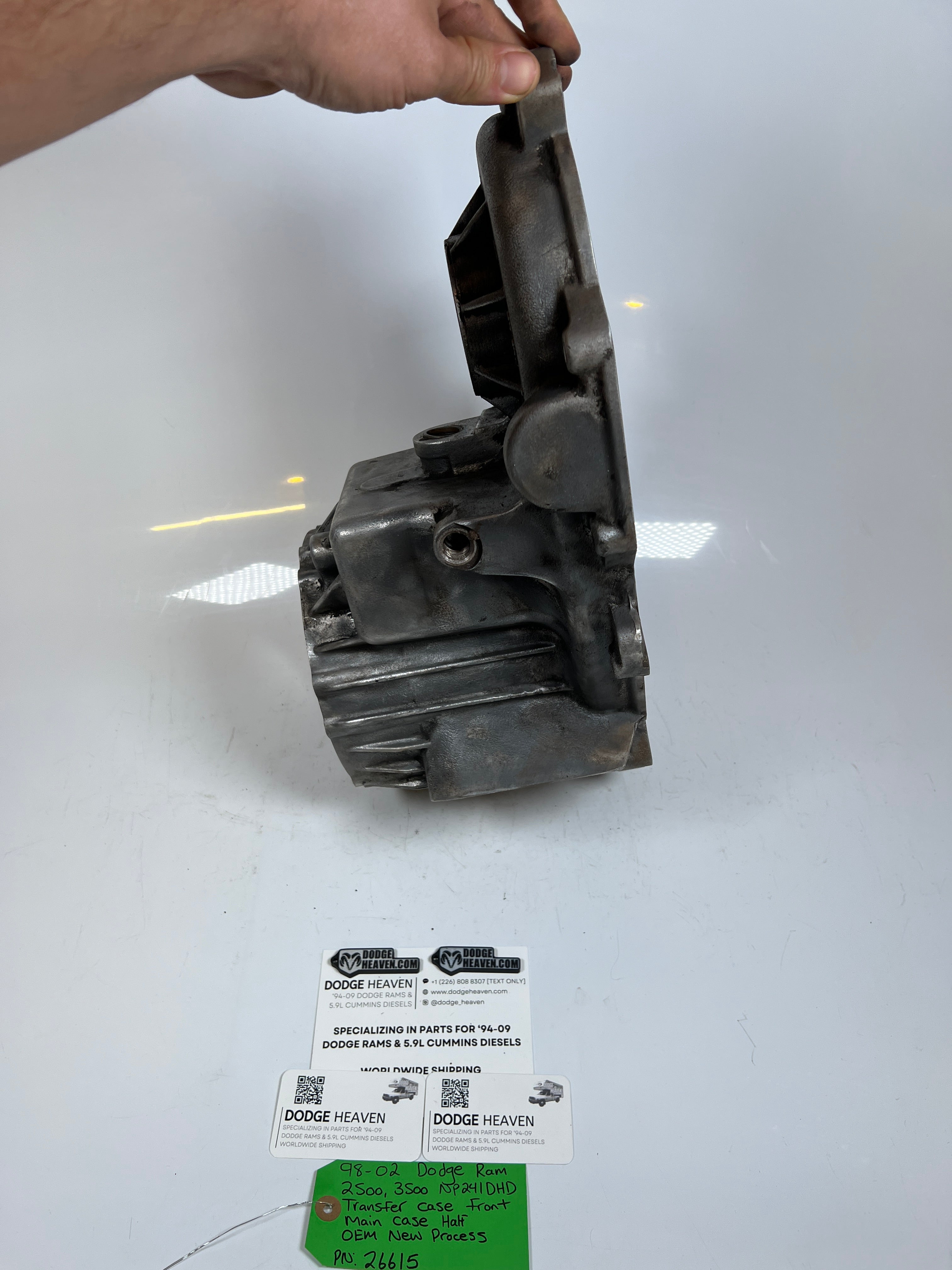 1998-2002 Dodge Ram 2500 3500 NP241DHD Transfer Case Front Main Case Half