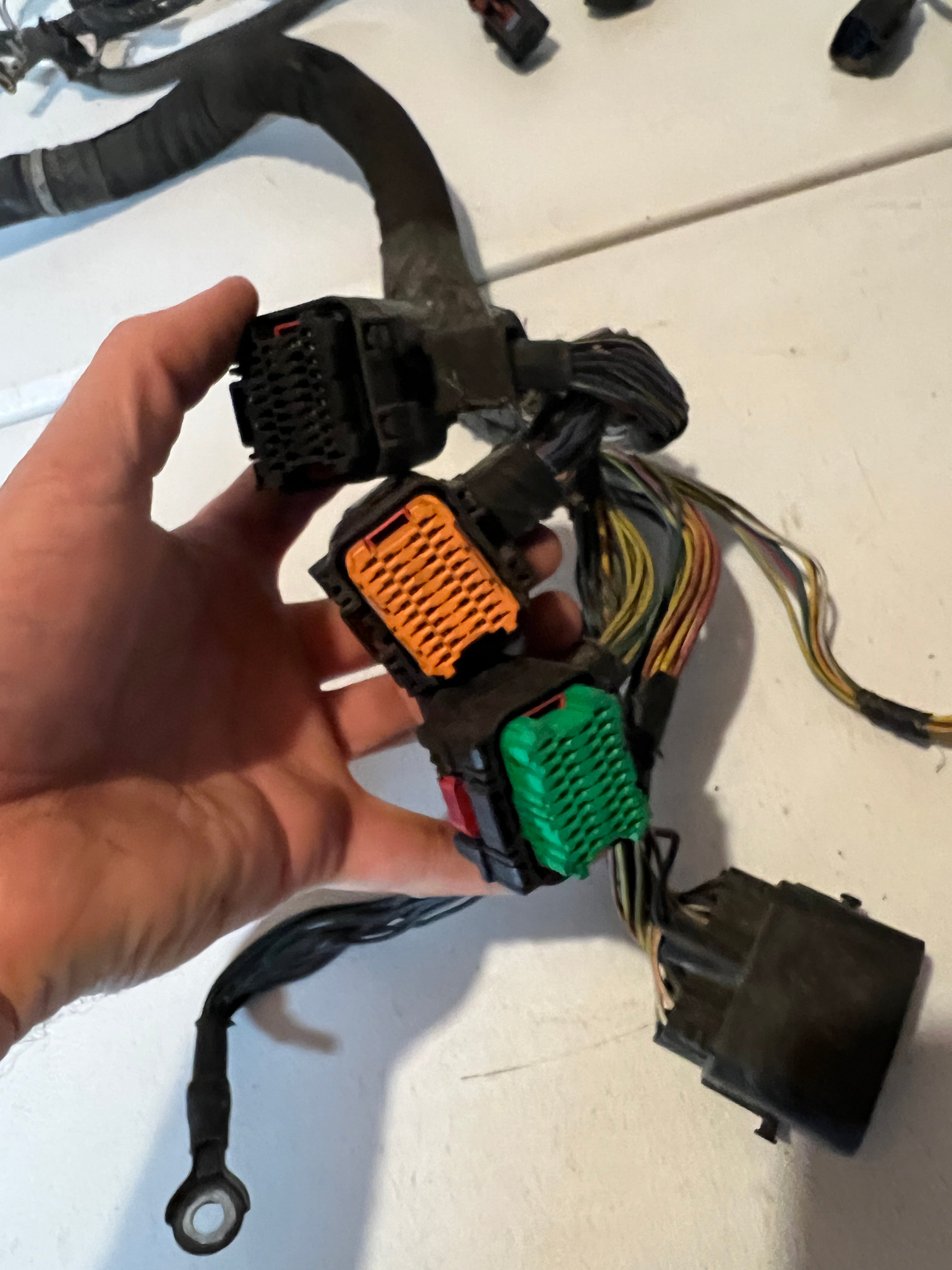 2006-2006 Dodge Ram Mega 1500 2500 3500 5.7L Hemi Engine Bay Wiring Harness