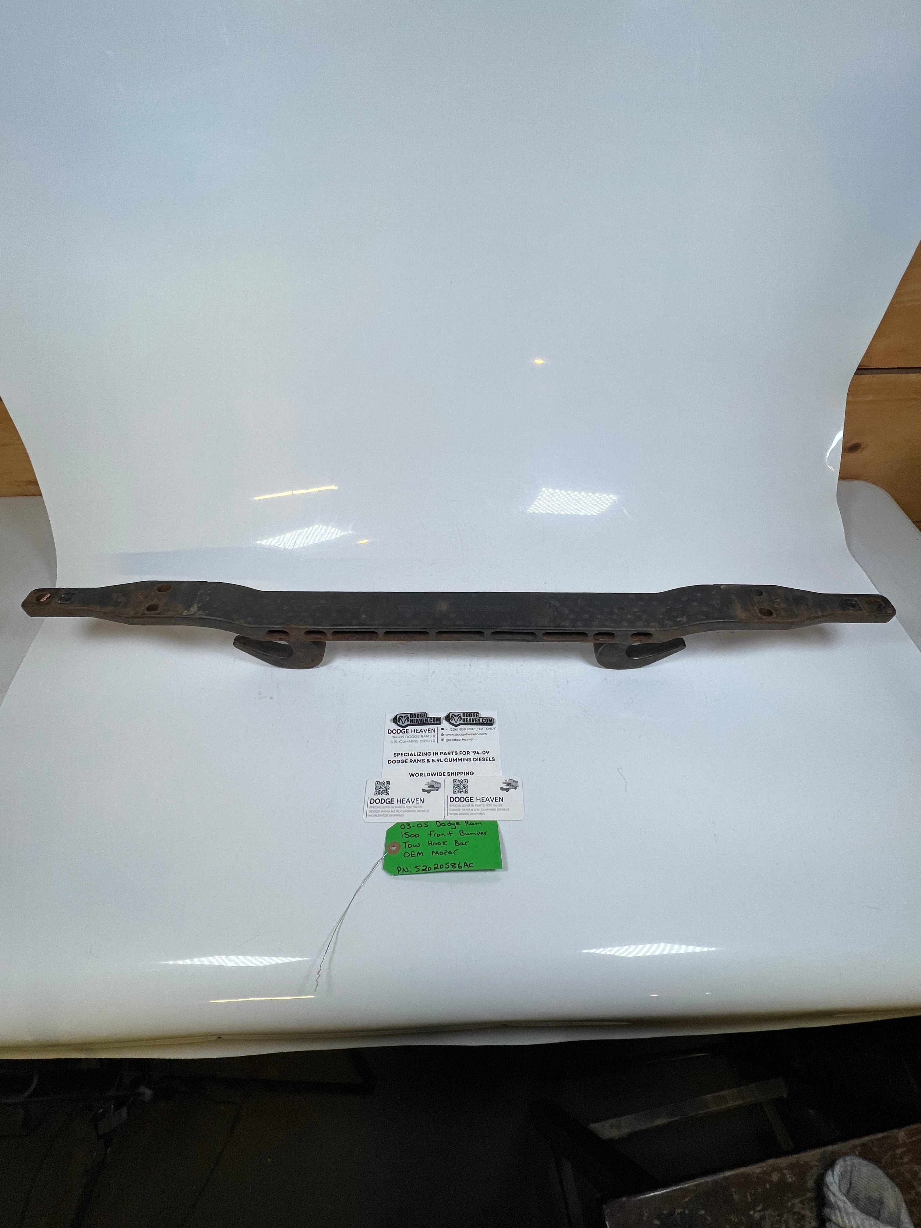 2003-2005 Dodge Ram 1500 4x4 Front Bumper Tow Hook Bar