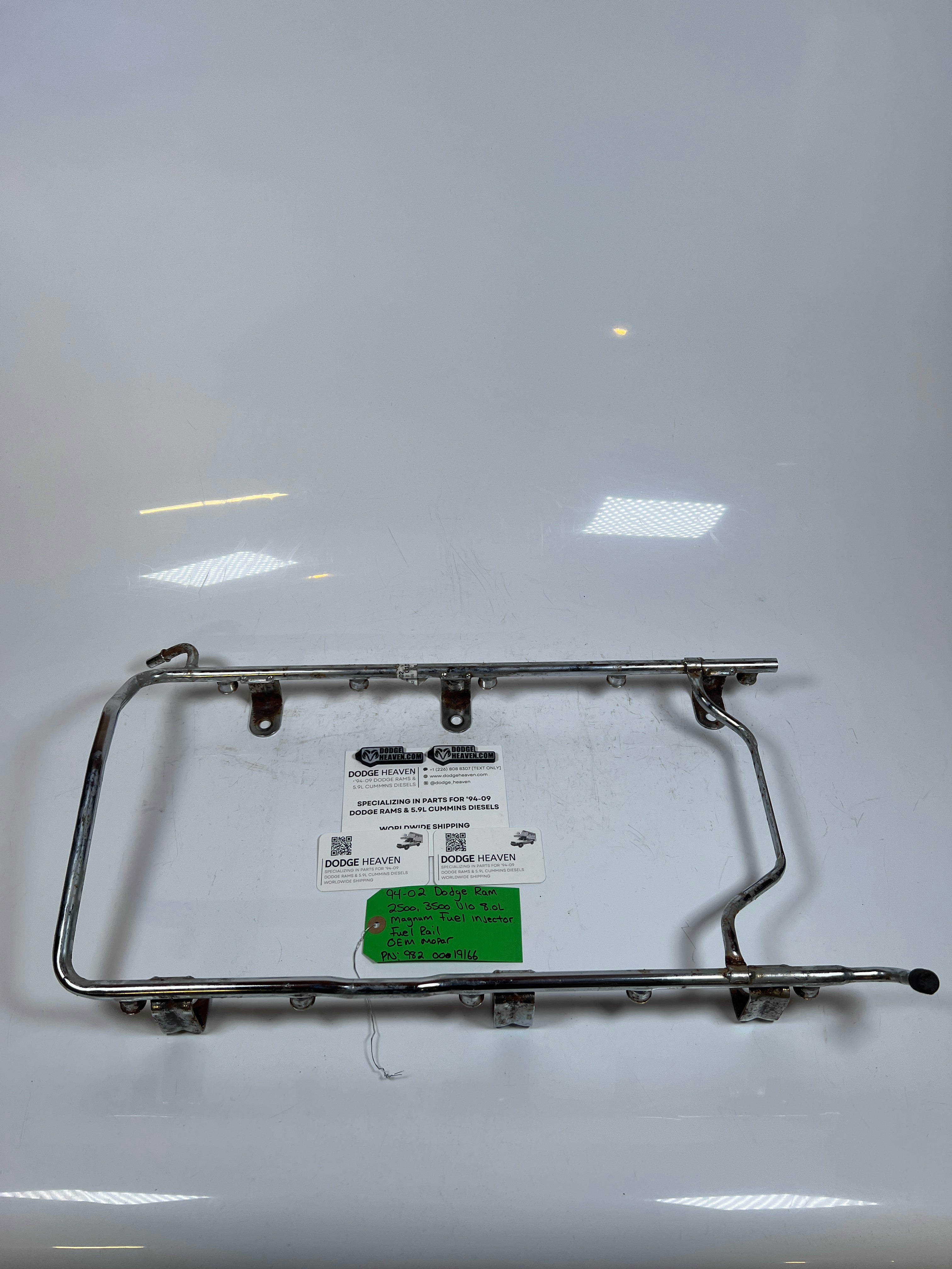 1994-2002 Dodge Ram 2500 3500 8.0L V10 Injector Fuel Rail