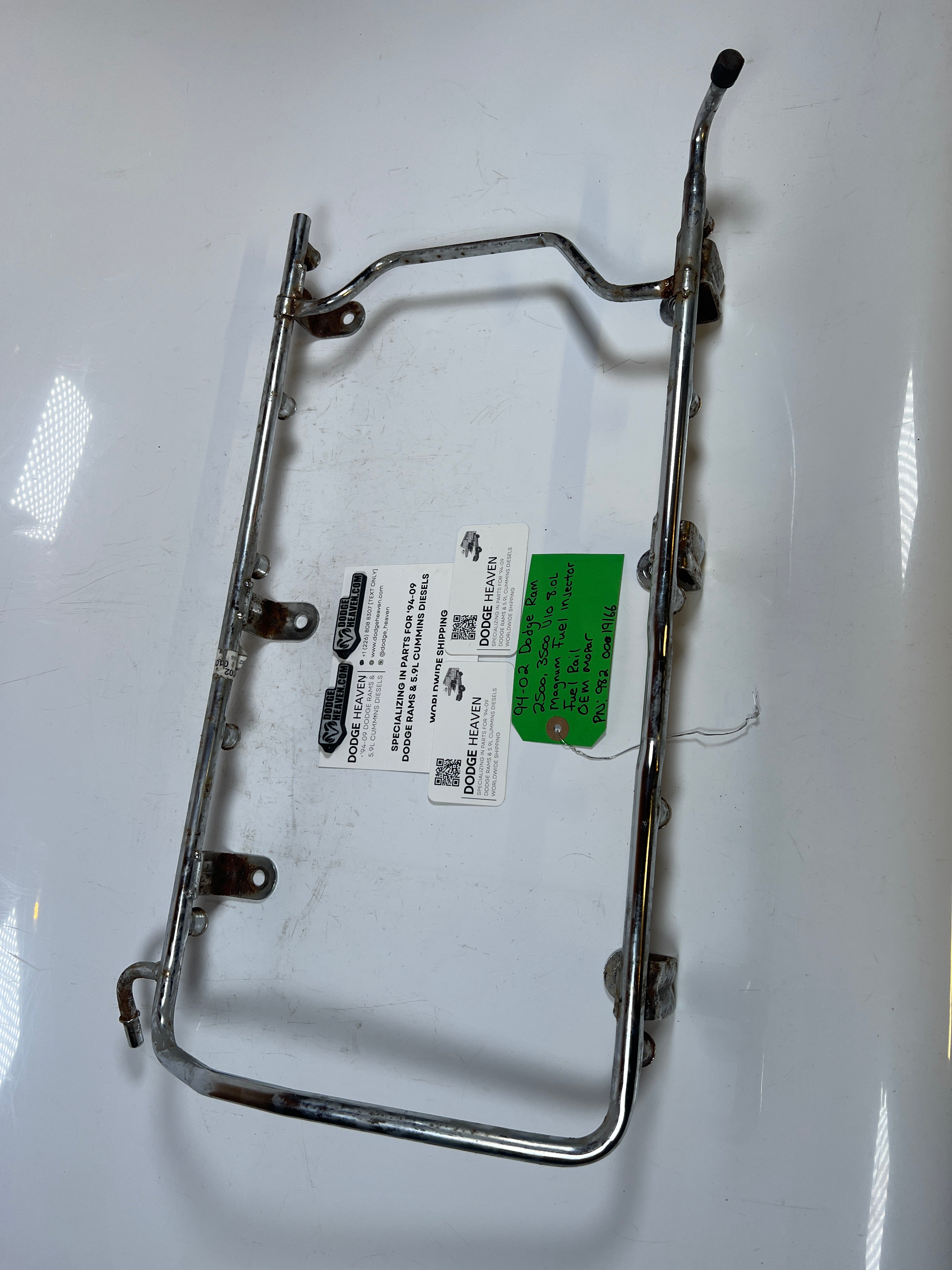 1994-2002 Dodge Ram 2500 3500 8.0L V10 Injector Fuel Rail
