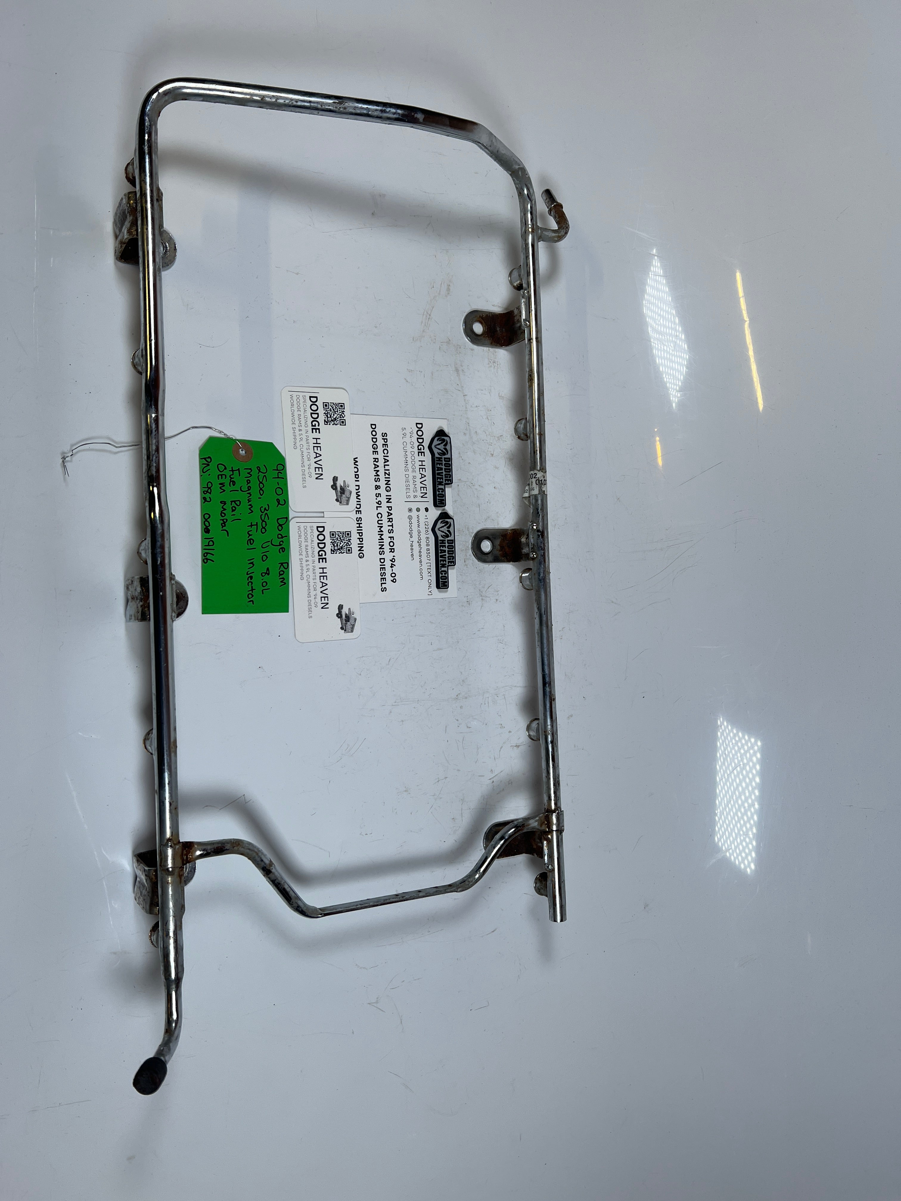 1994-2002 Dodge Ram 2500 3500 8.0L V10 Injector Fuel Rail