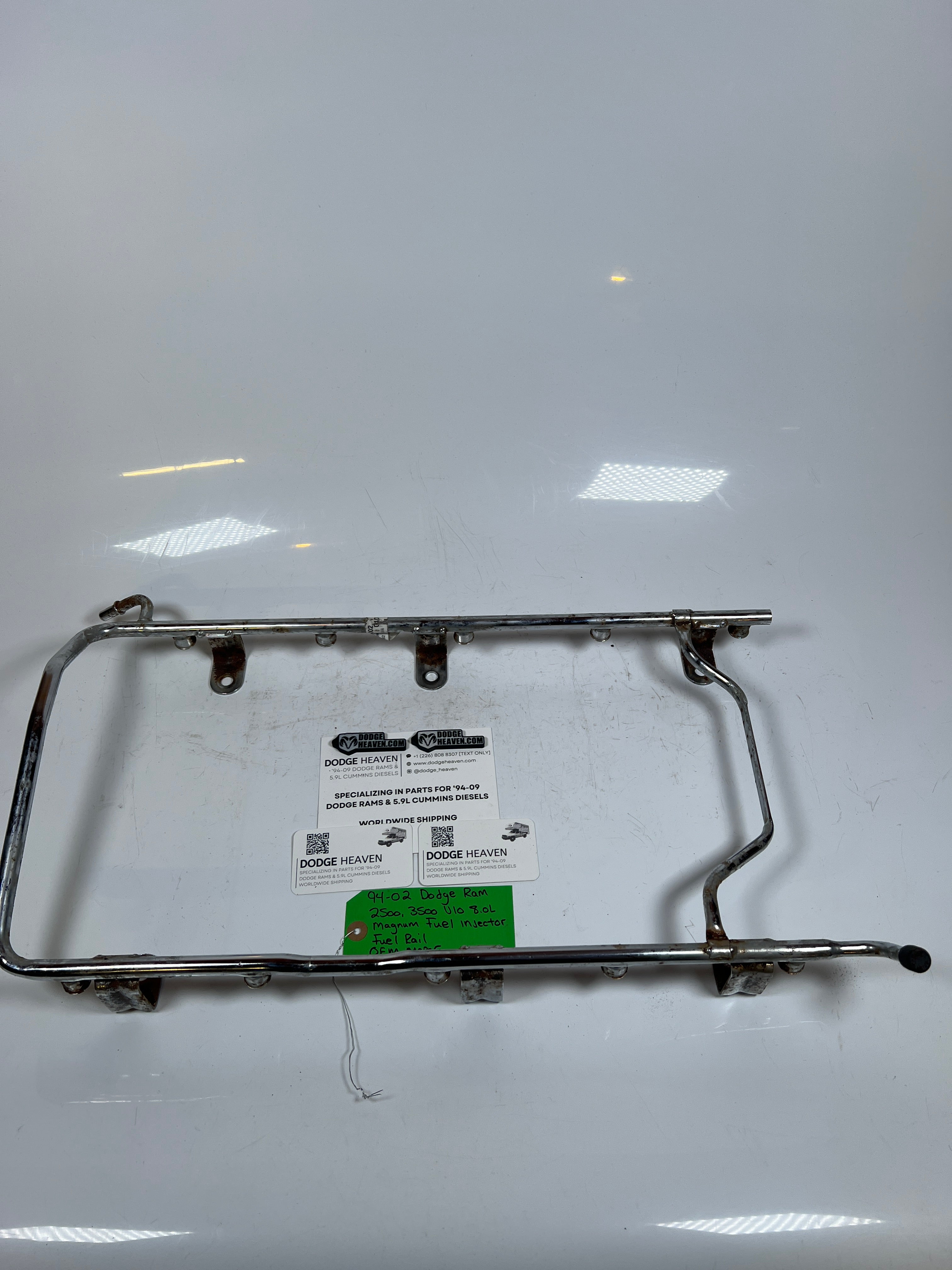 1994-2002 Dodge Ram 2500 3500 8.0L V10 Injector Fuel Rail