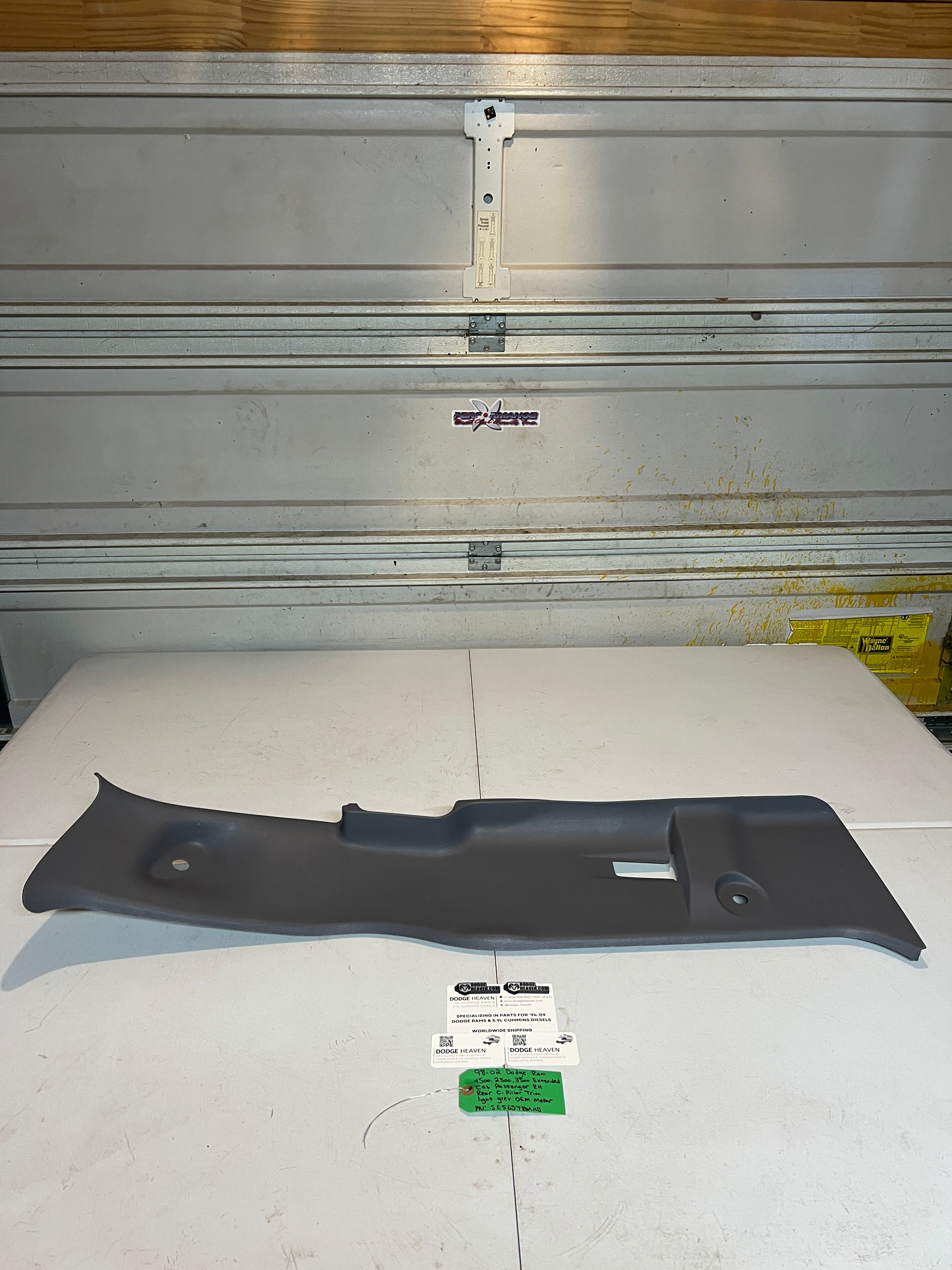 1998-2002 Dodge Ram 1500-3500 EXT Cab Rear C-Pillar Trim Light Grey RH