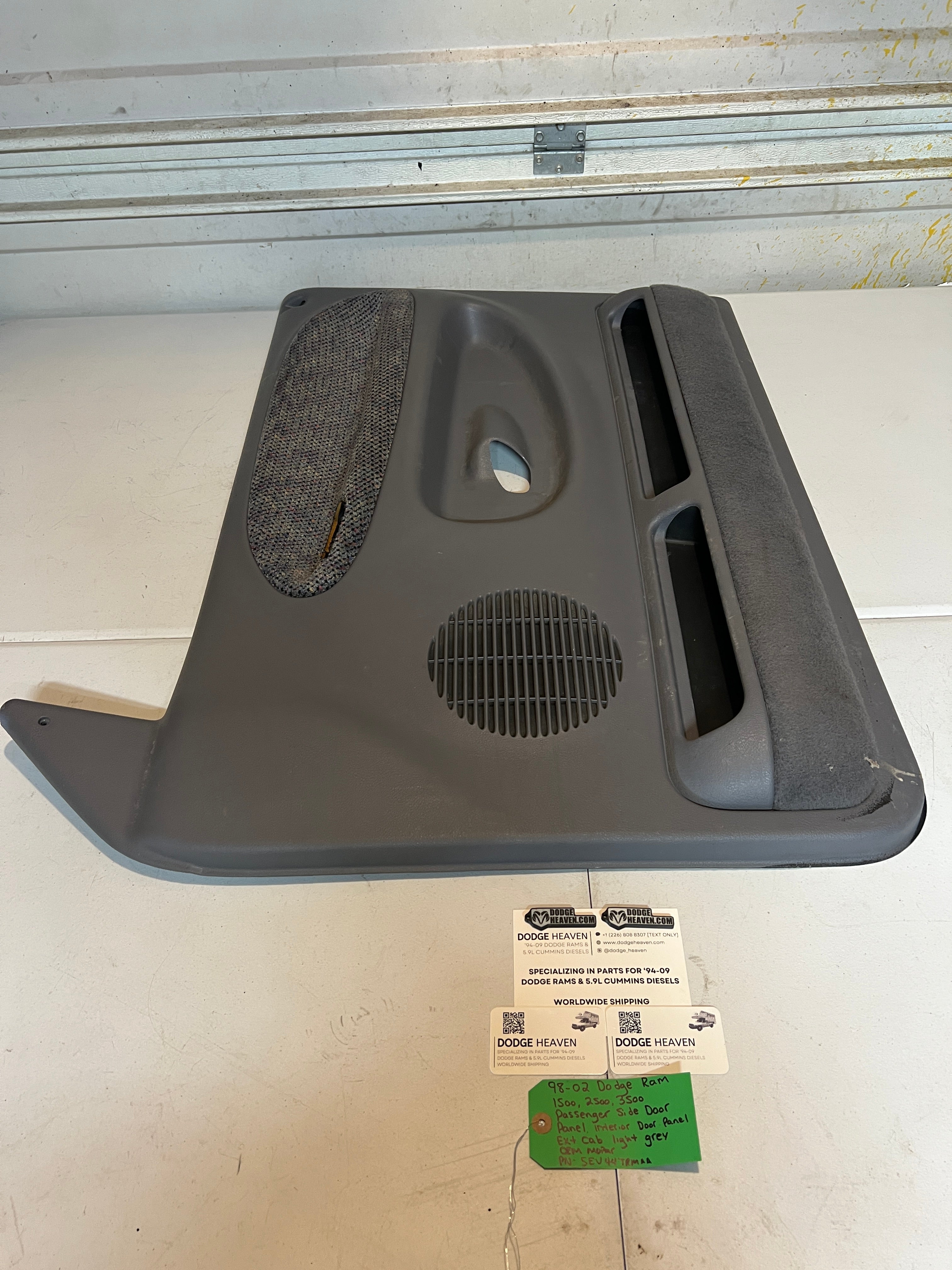 1998-2002 Dodge Ram 1500-3500 EXT Cab Passenger Door Panel Light Grey