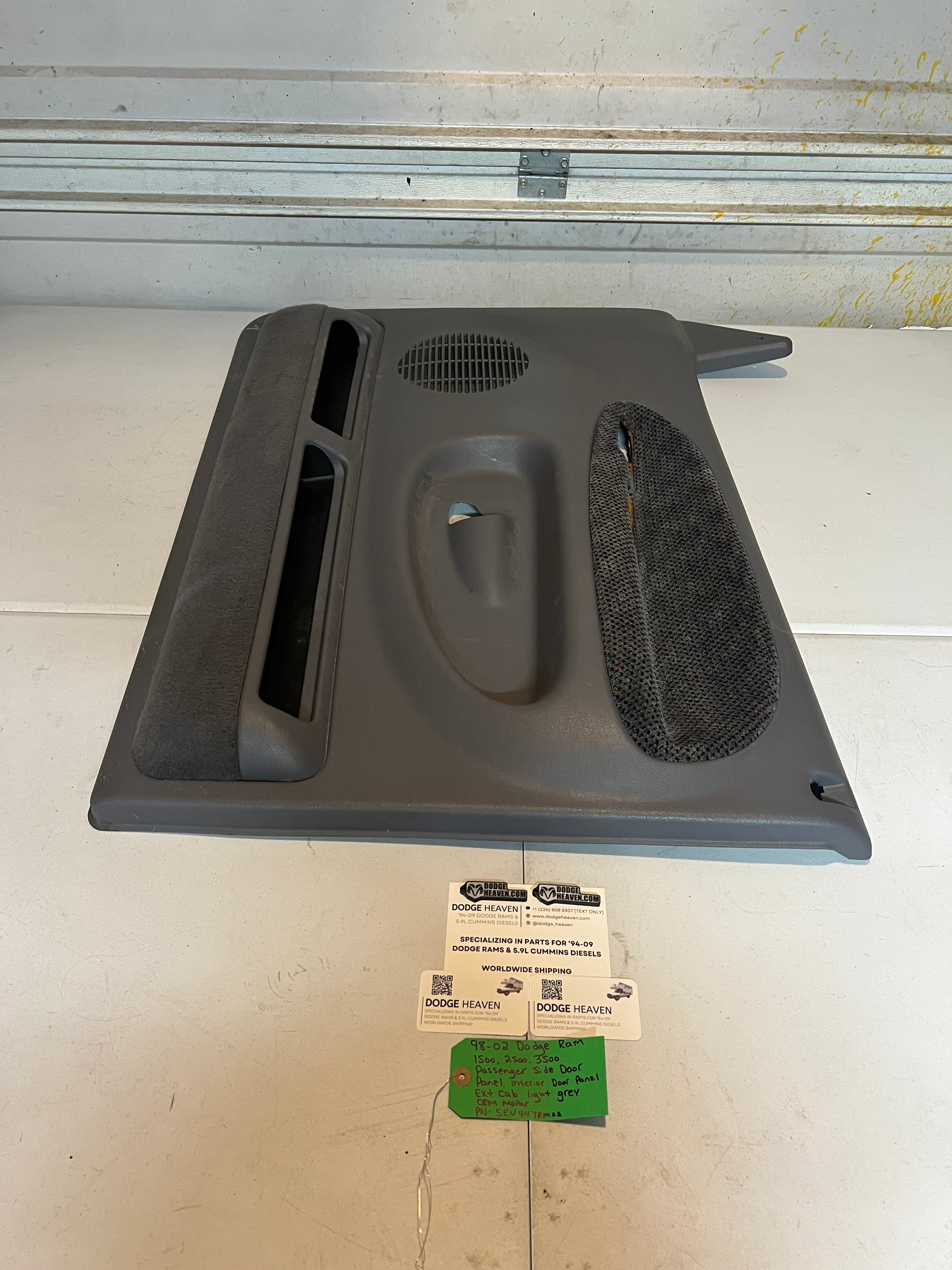 1998-2002 Dodge Ram 1500-3500 EXT Cab Passenger Door Panel Light Grey