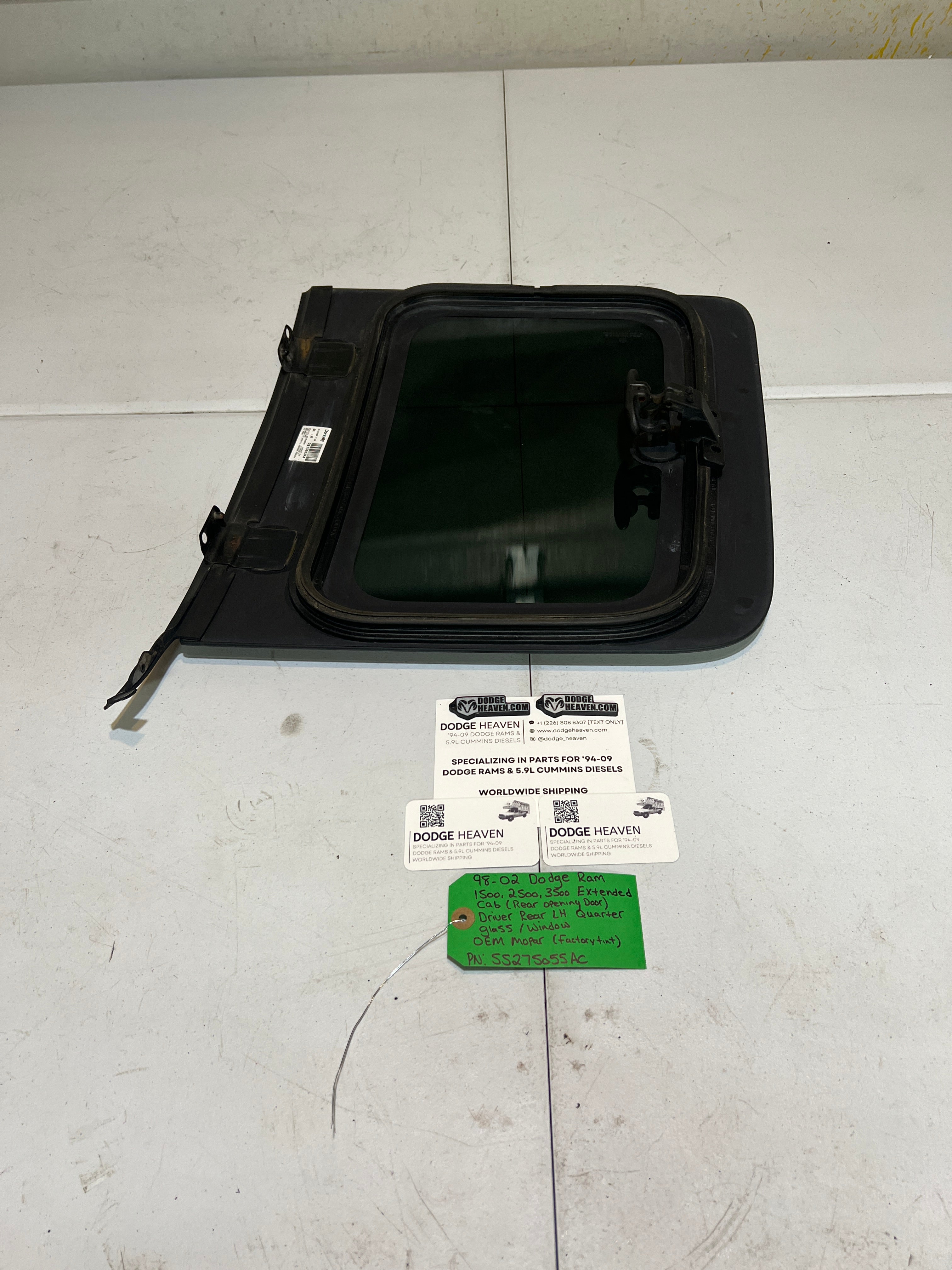 1998-2002 Dodge Ram 1500-3500 EXT Cab Driver LH Quarter Window Glass Tinted