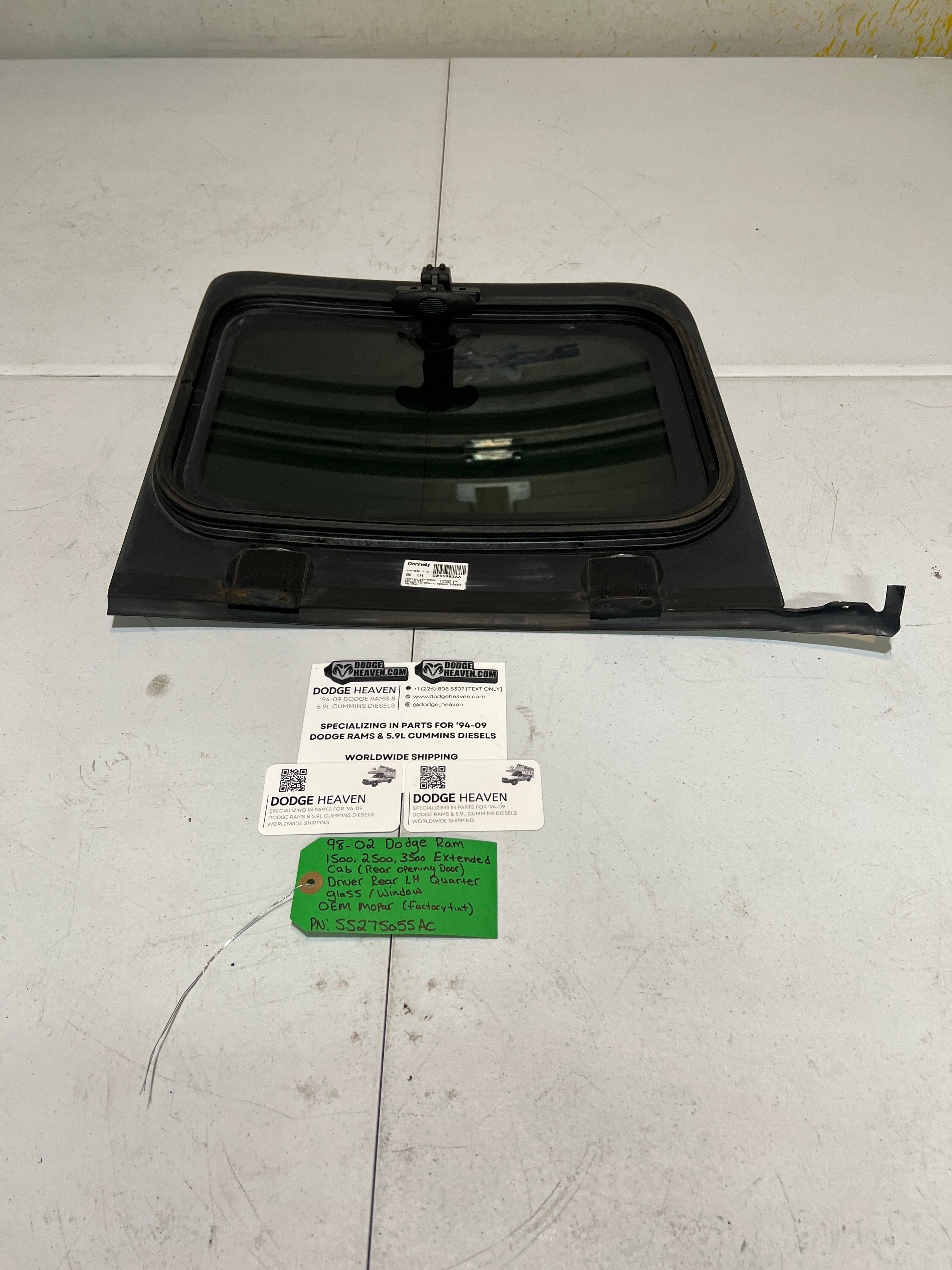 1998-2002 Dodge Ram 1500-3500 EXT Cab Driver LH Quarter Window Glass Tinted