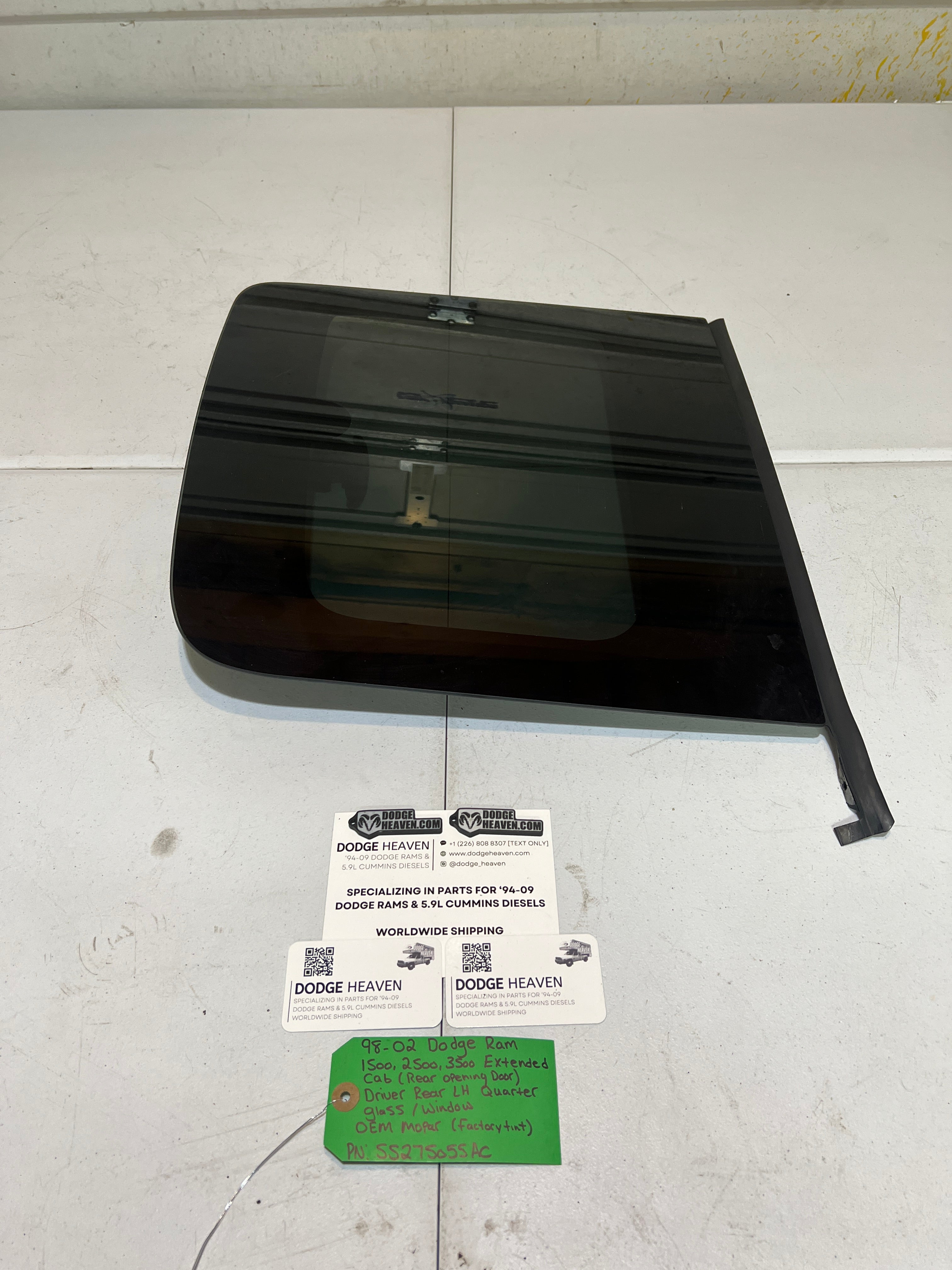 1998-2002 Dodge Ram 1500-3500 EXT Cab Driver LH Quarter Window Glass Tinted