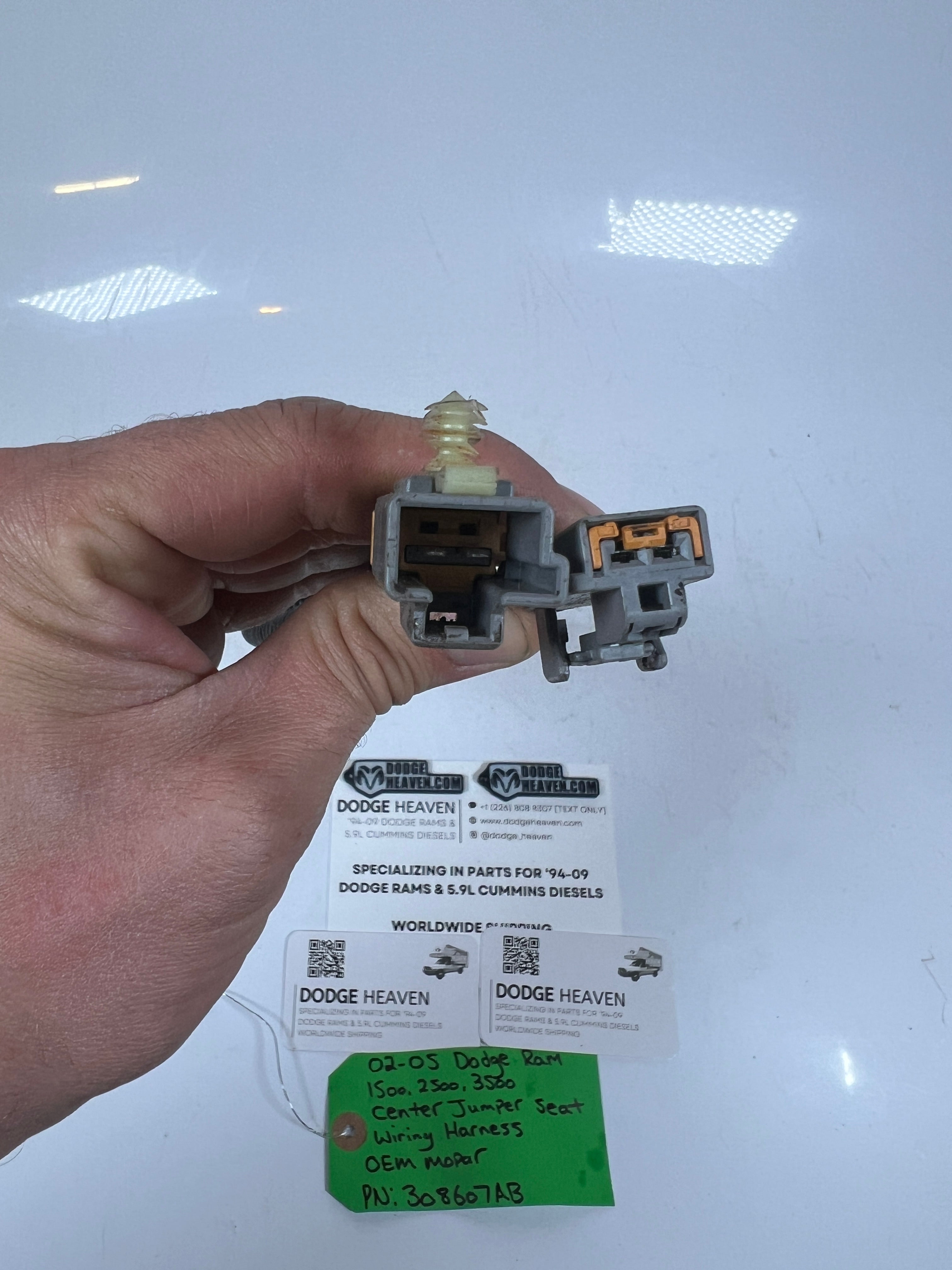 2002-2005 Dodge Ram Center Jumper Seat Wiring Harness