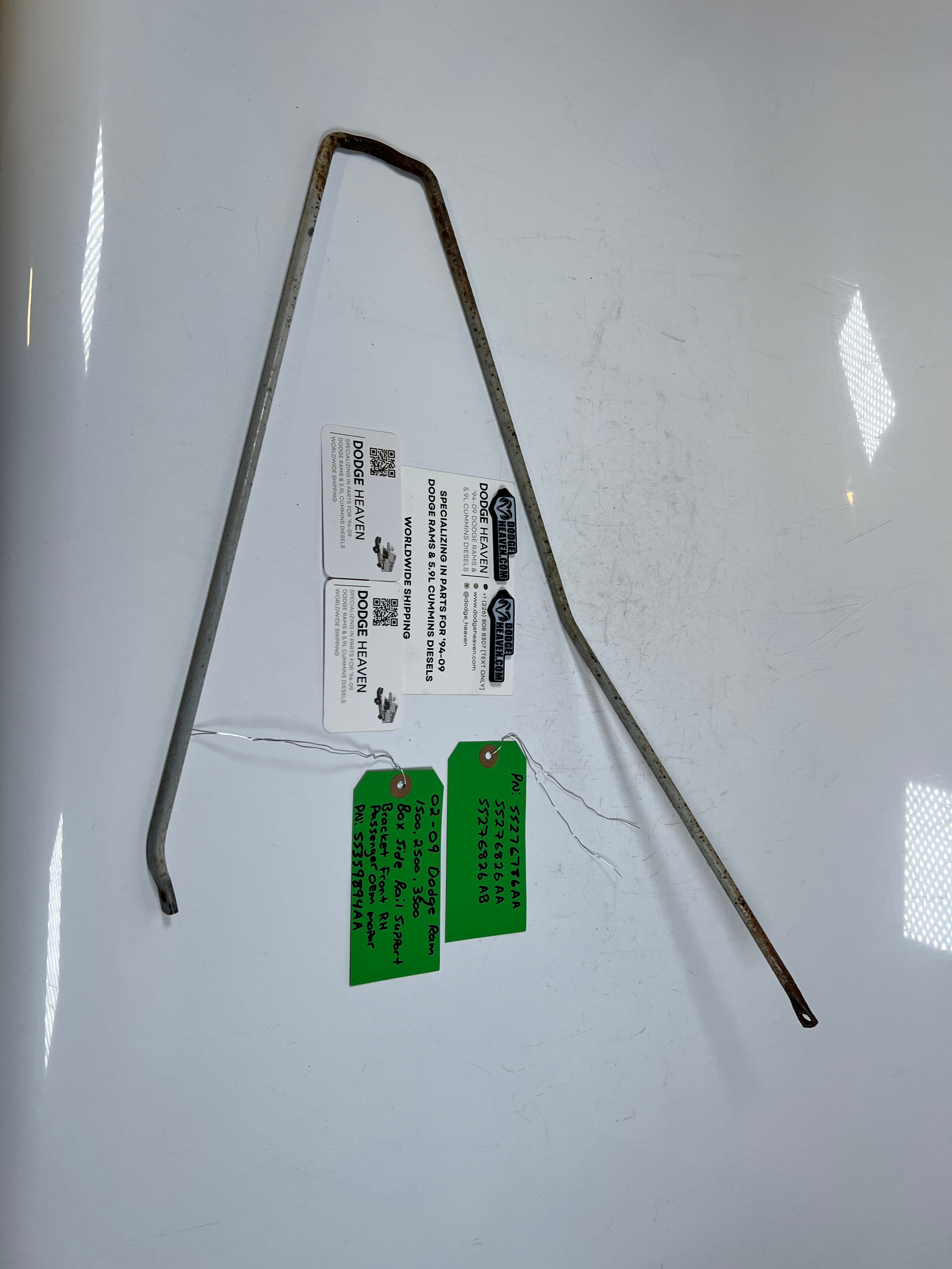 2002-2009 Dodge Ram 1500-3500 Box Side Rail Support Bracket Front RH
