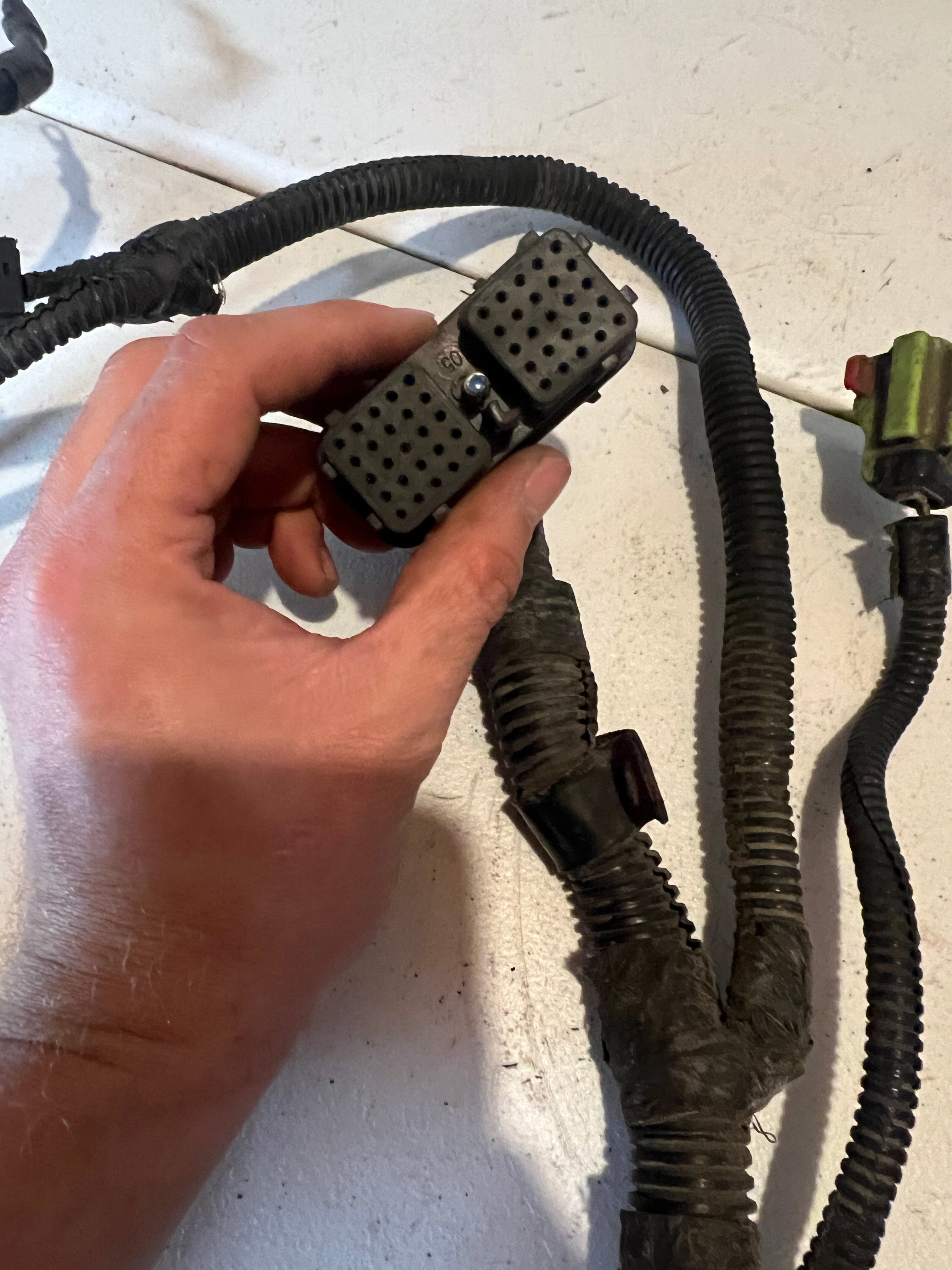 2003-2003 Dodge Ram 2500 3500 5.9L Cummins Engine ECM Wiring Harness