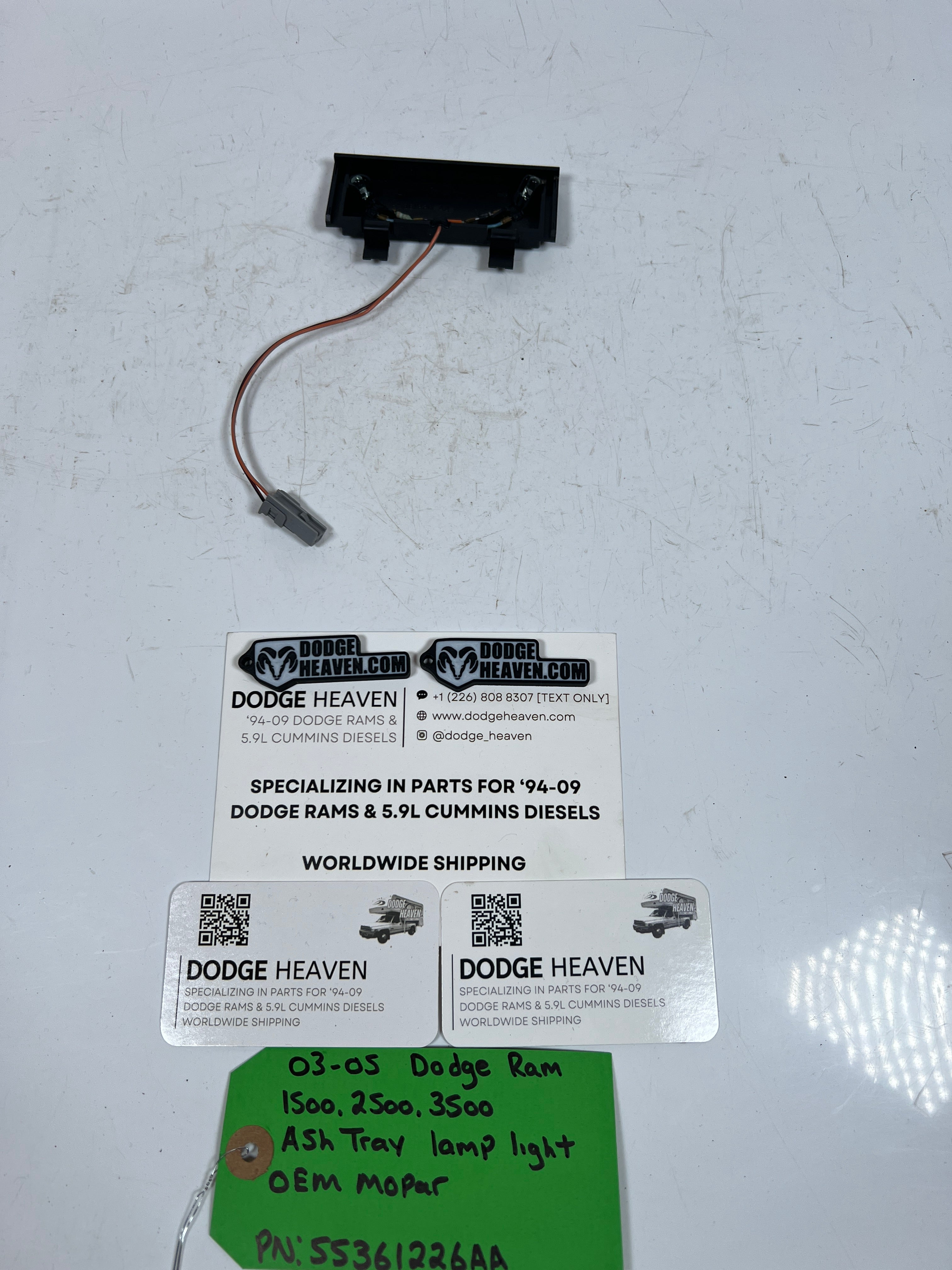 2003-2005 Dodge Ram Ash Tray Lamp Light