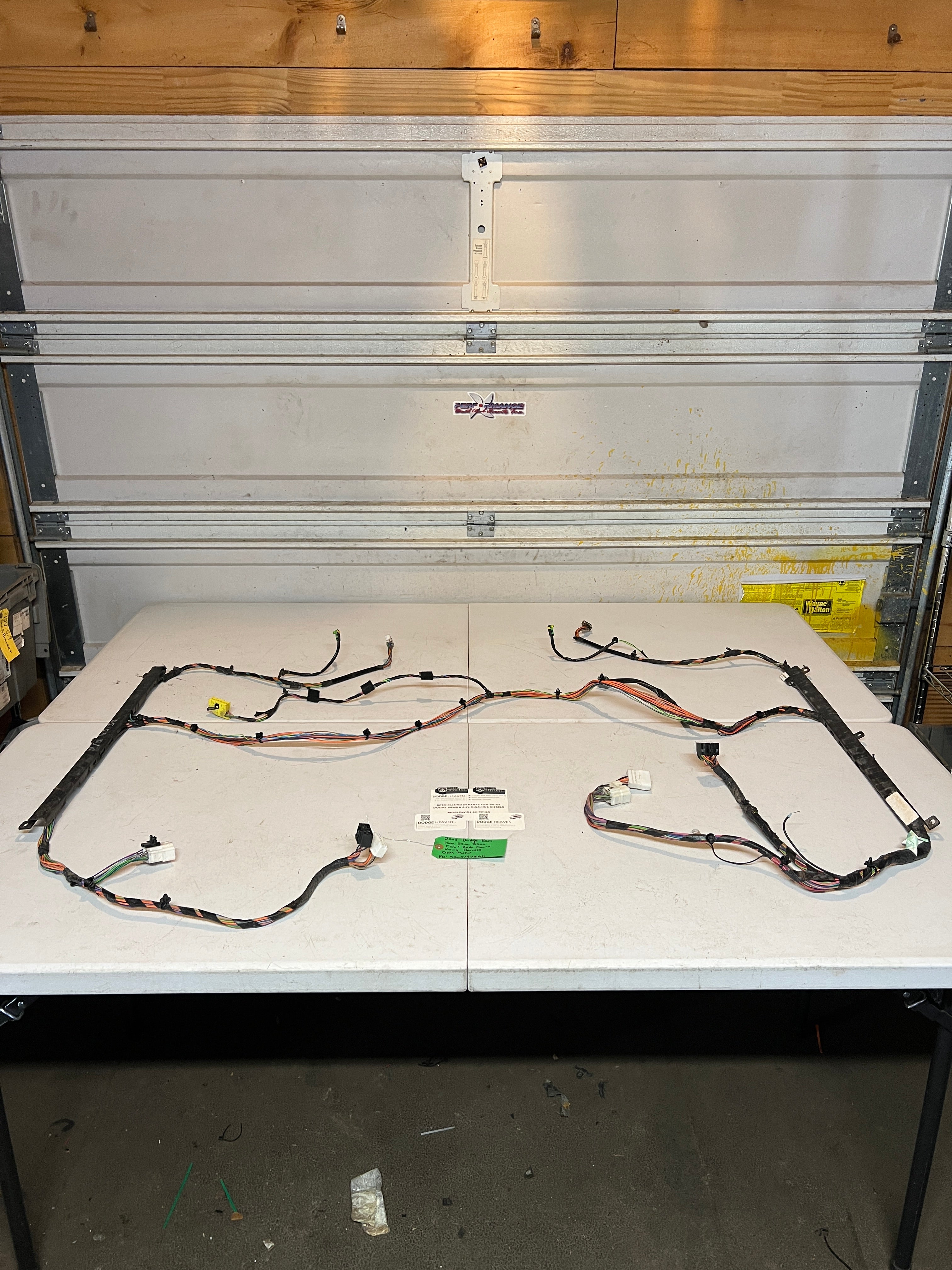 2005-2005 Dodge Ram 1500 2500 3500 Cab / Body Wiring Harness