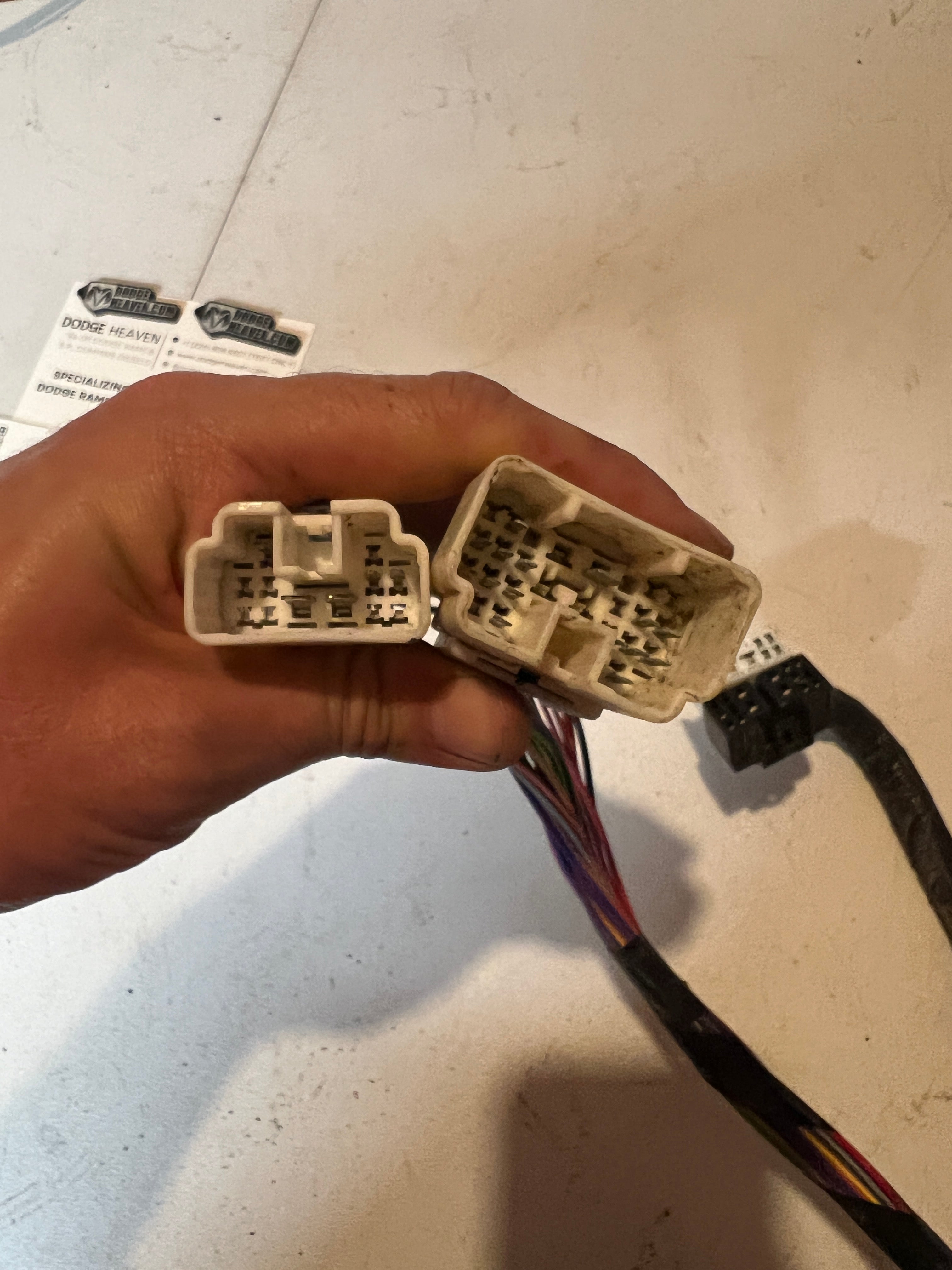 2005-2005 Dodge Ram 1500 2500 3500 Cab / Body Wiring Harness