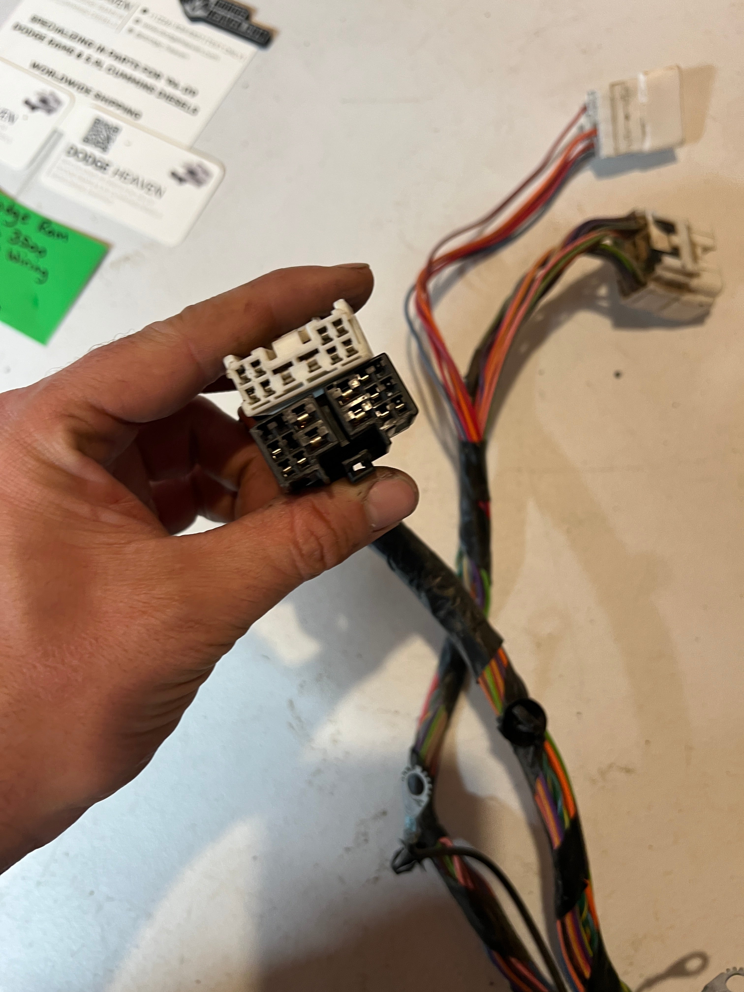 2006-2006 Dodge Ram 1500 2500 3500 Cab / Body Wiring Harness