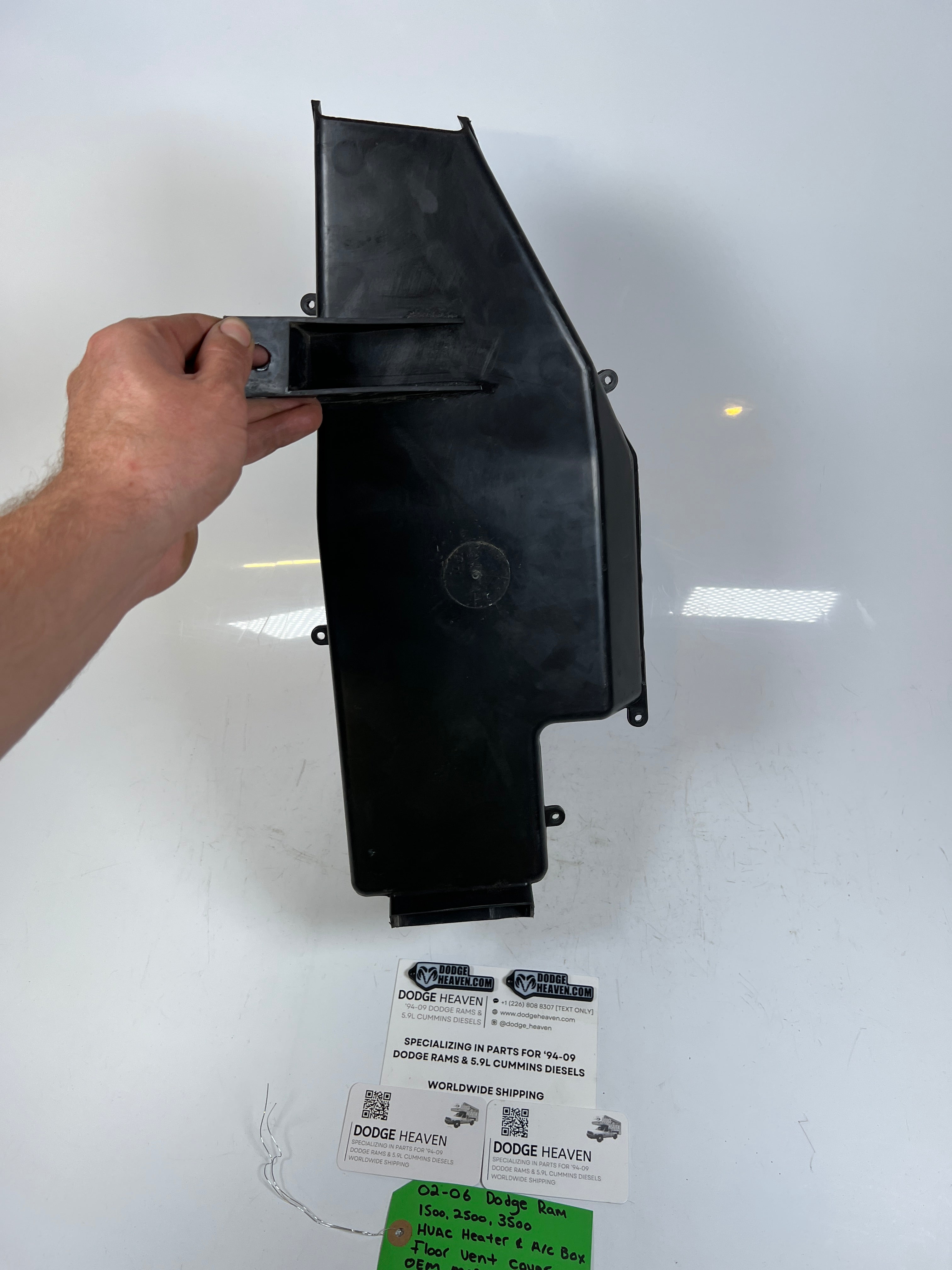 2002-2006 Dodge Ram 1500-3500 HVAC Heater & A/C Box Floor Vent Cover