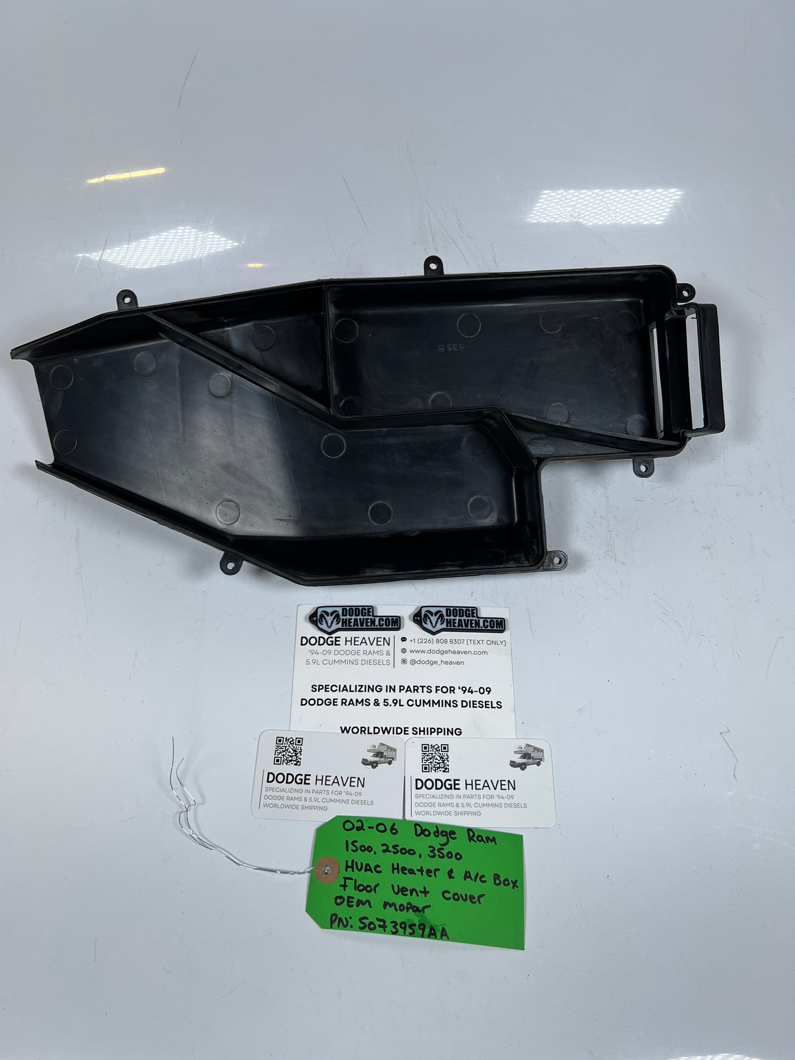2002-2006 Dodge Ram 1500-3500 HVAC Heater & A/C Box Floor Vent Cover