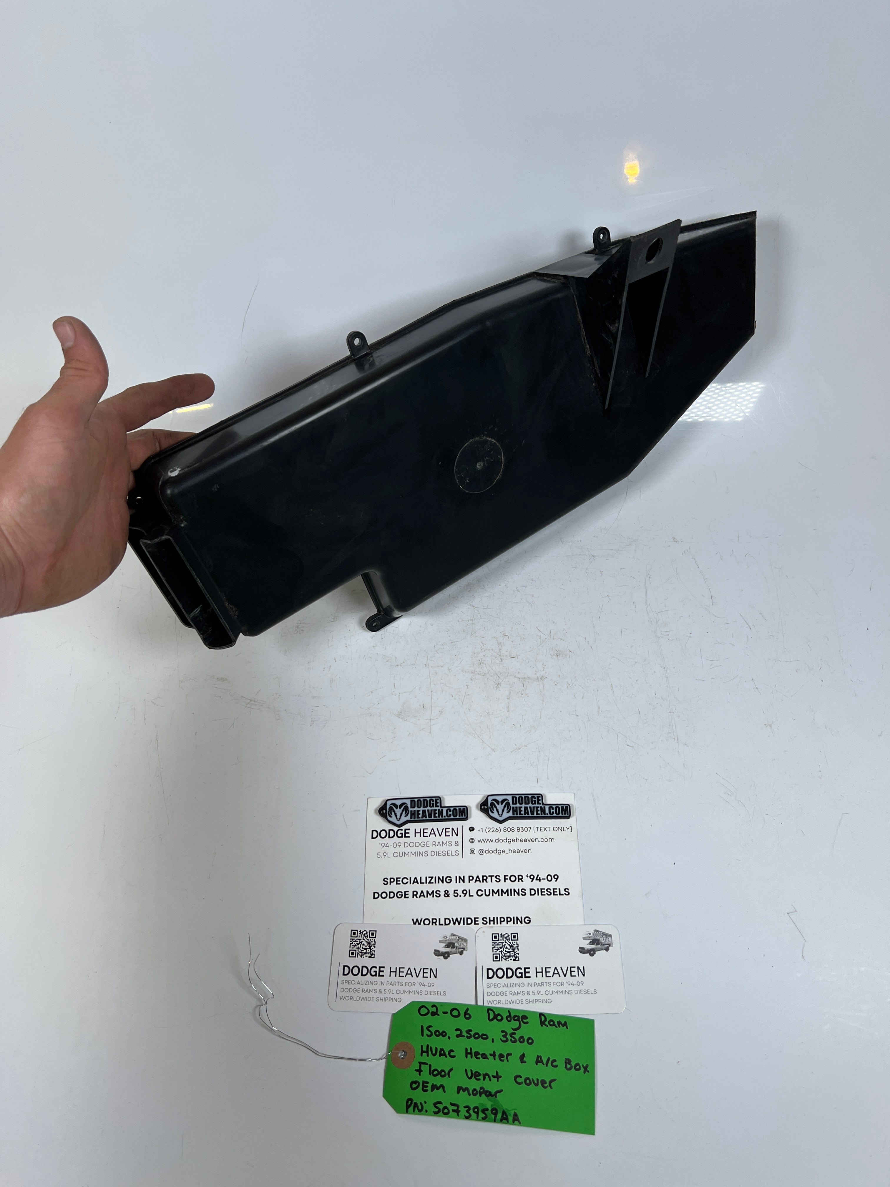 2002-2006 Dodge Ram 1500-3500 HVAC Heater & A/C Box Floor Vent Cover