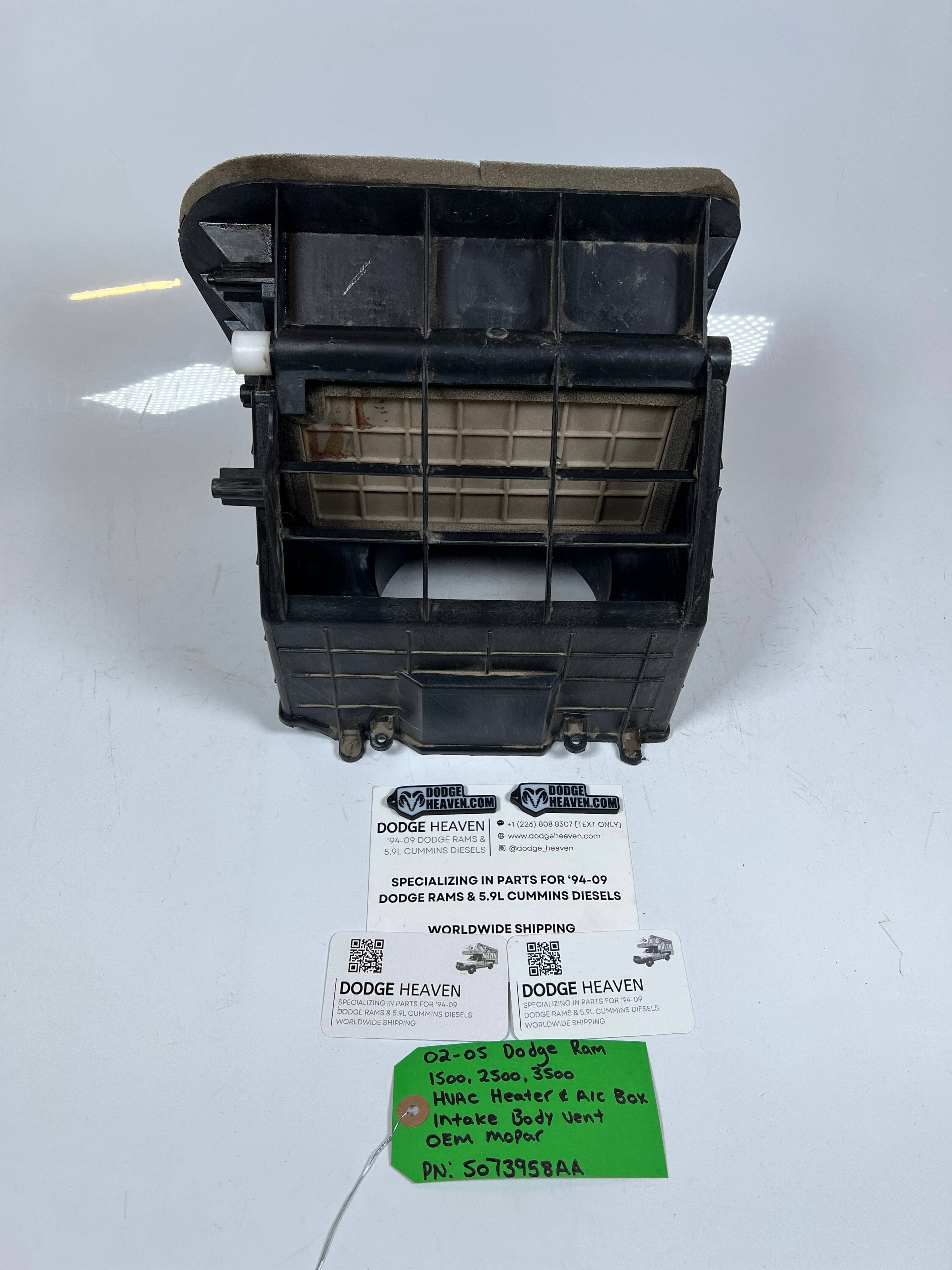 2002-2005 Dodge Ram 1500-3500 HVAC Heater & A/C Box Intake Vent