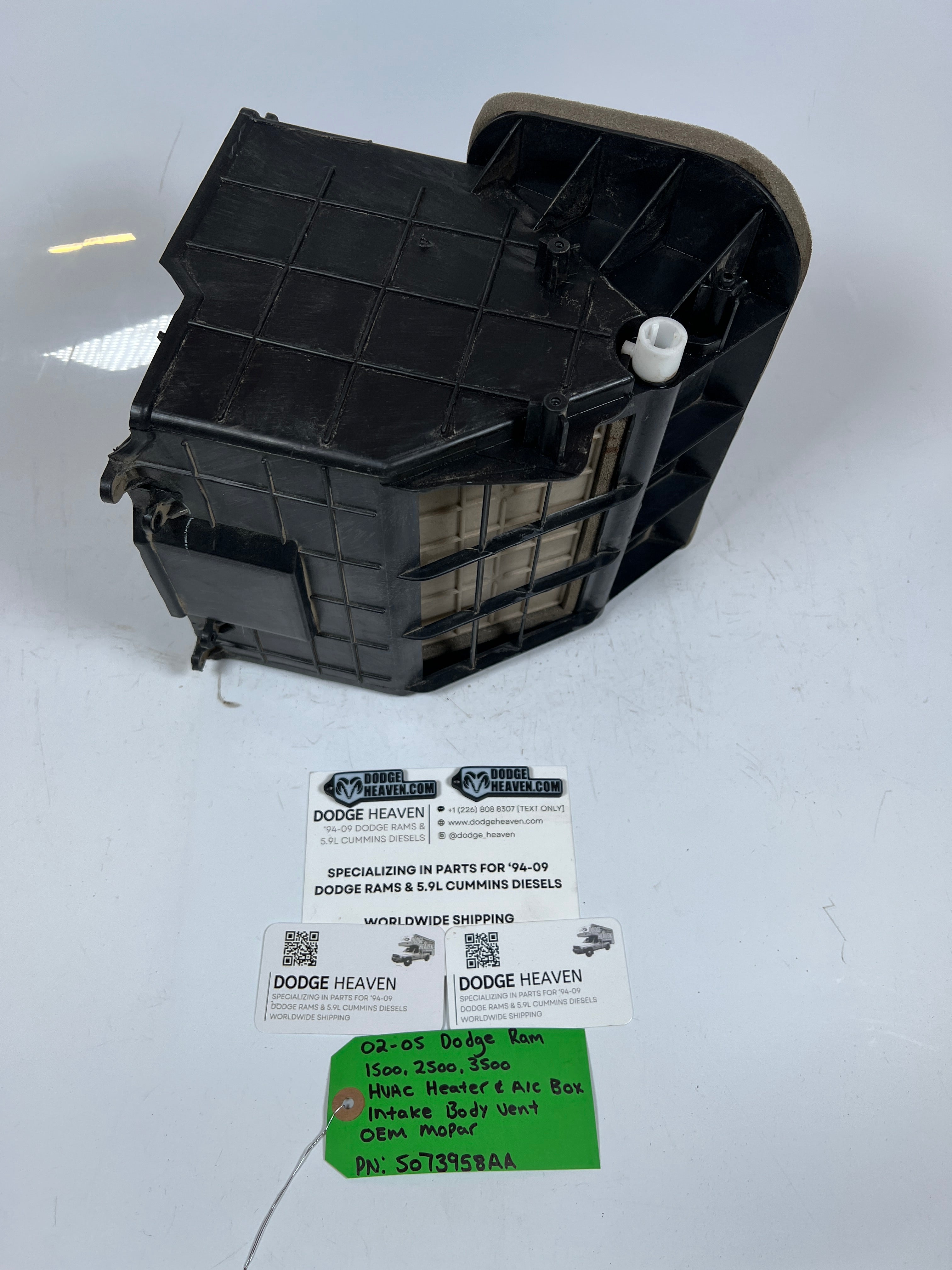 2002-2005 Dodge Ram 1500-3500 HVAC Heater & A/C Box Intake Vent