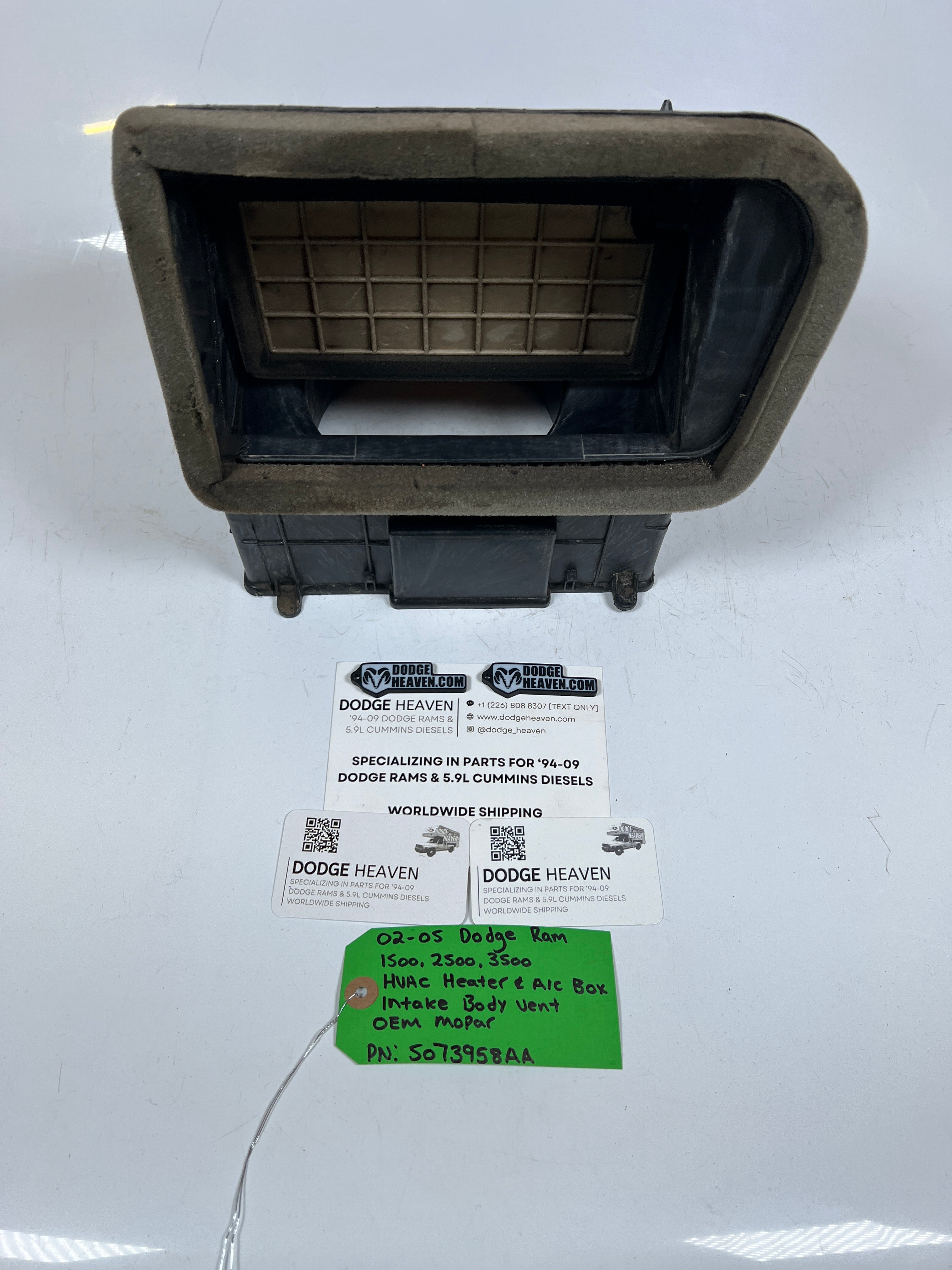 2002-2005 Dodge Ram 1500-3500 HVAC Heater & A/C Box Intake Vent