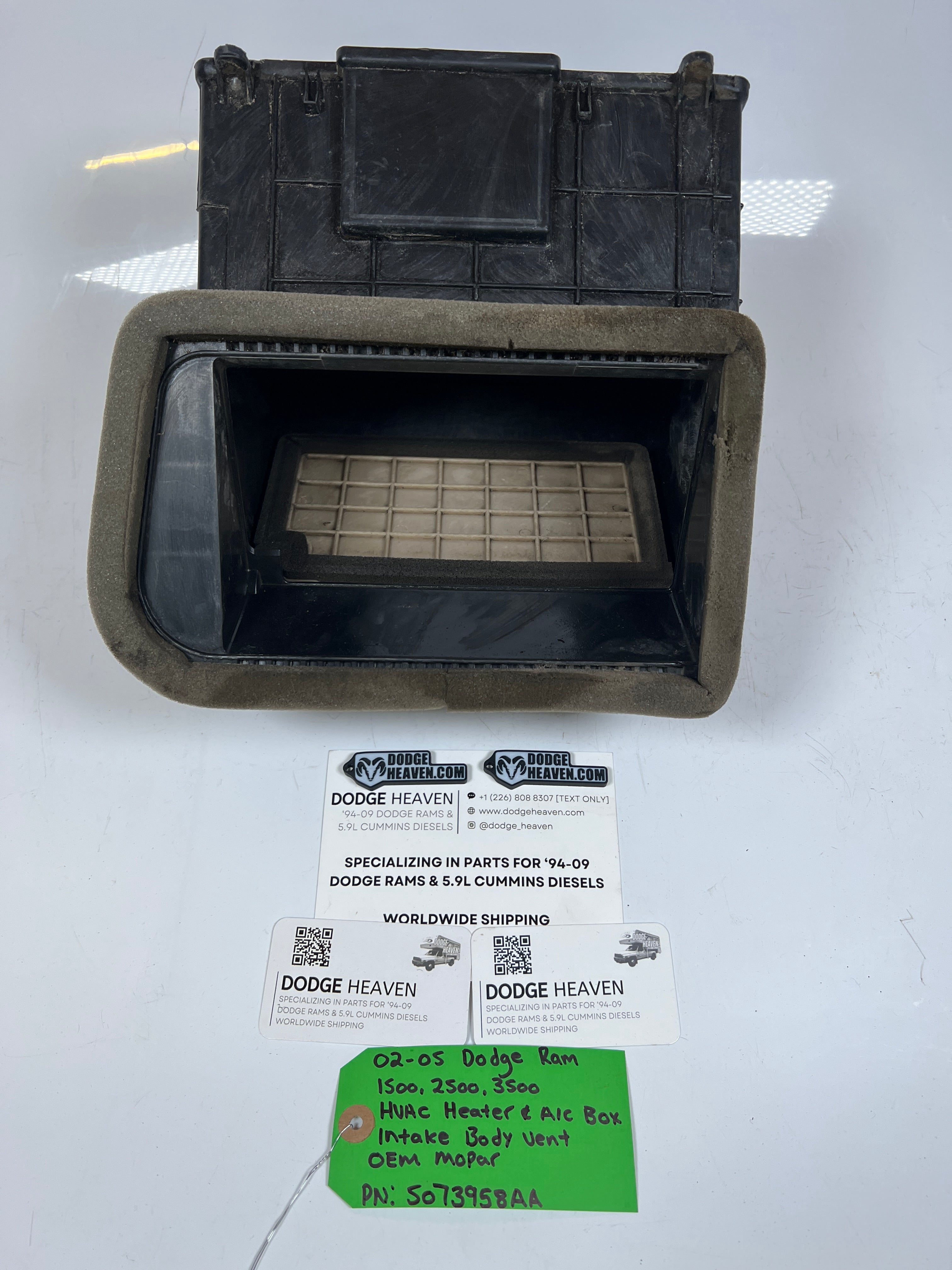 2002-2005 Dodge Ram 1500-3500 HVAC Heater & A/C Box Intake Vent