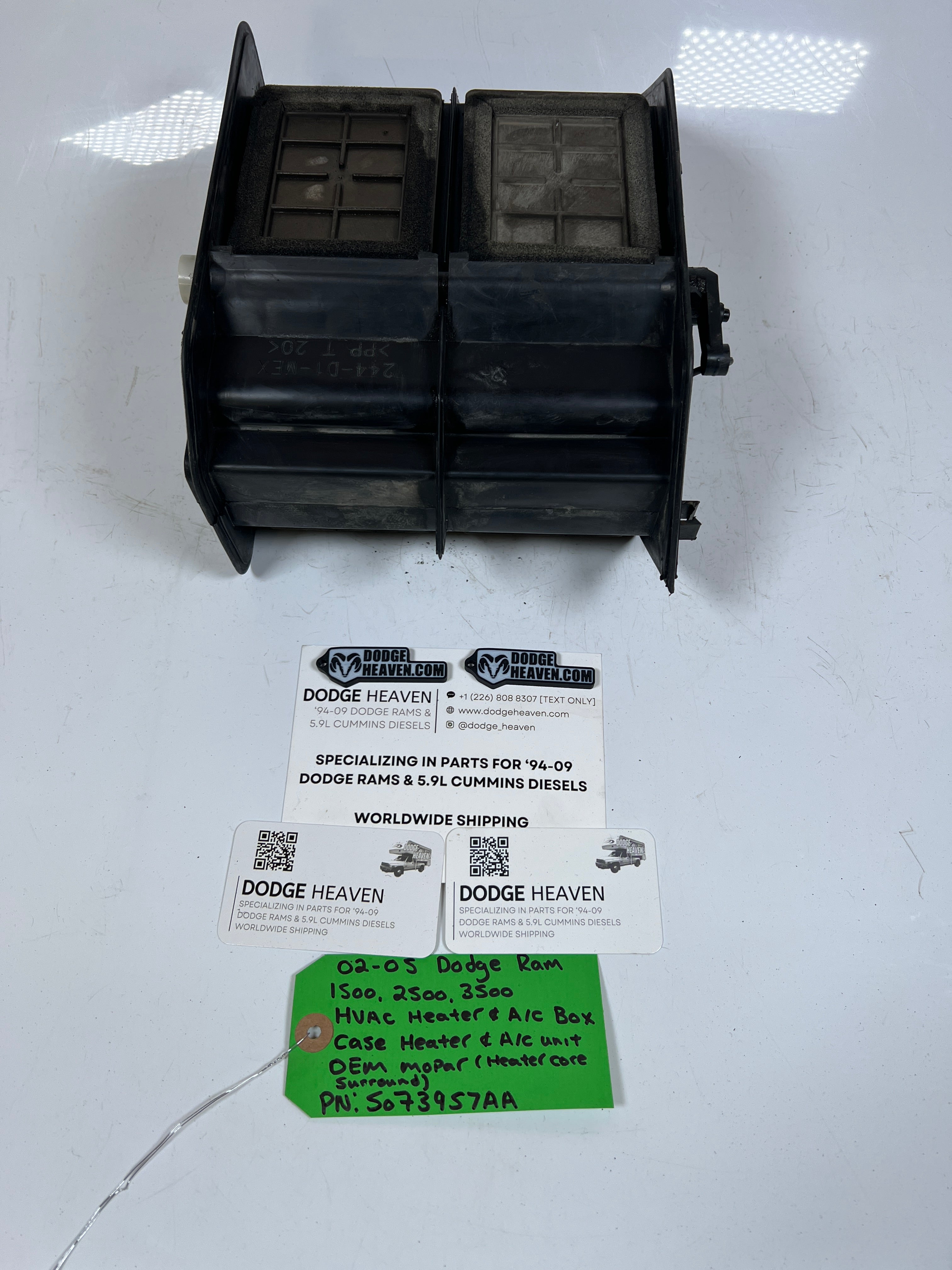 2002-2005 Dodge Ram 1500-3500 HVAC Heater A/C Box Heater Core Surround