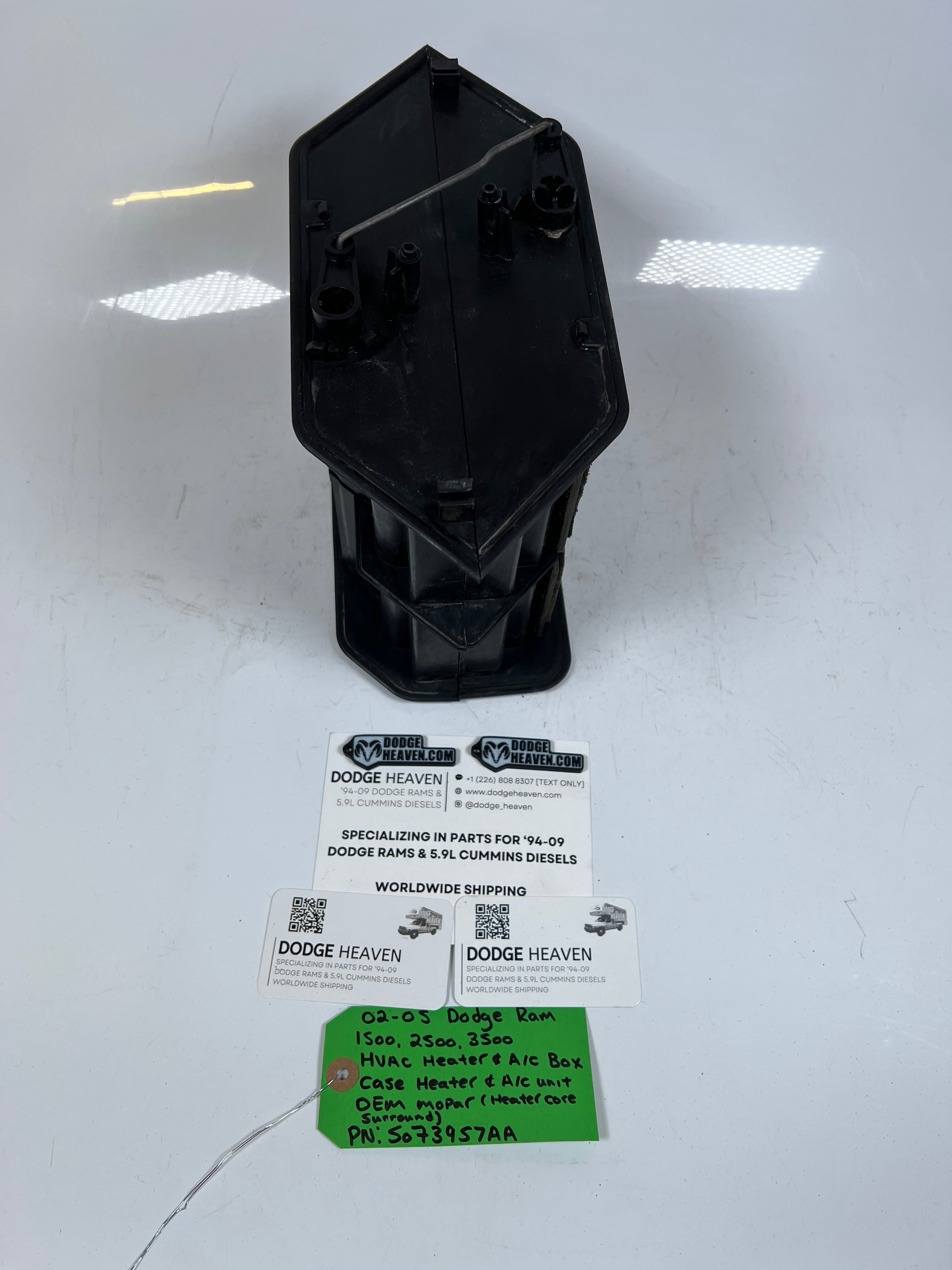 2002-2005 Dodge Ram 1500-3500 HVAC Heater A/C Box Heater Core Surround