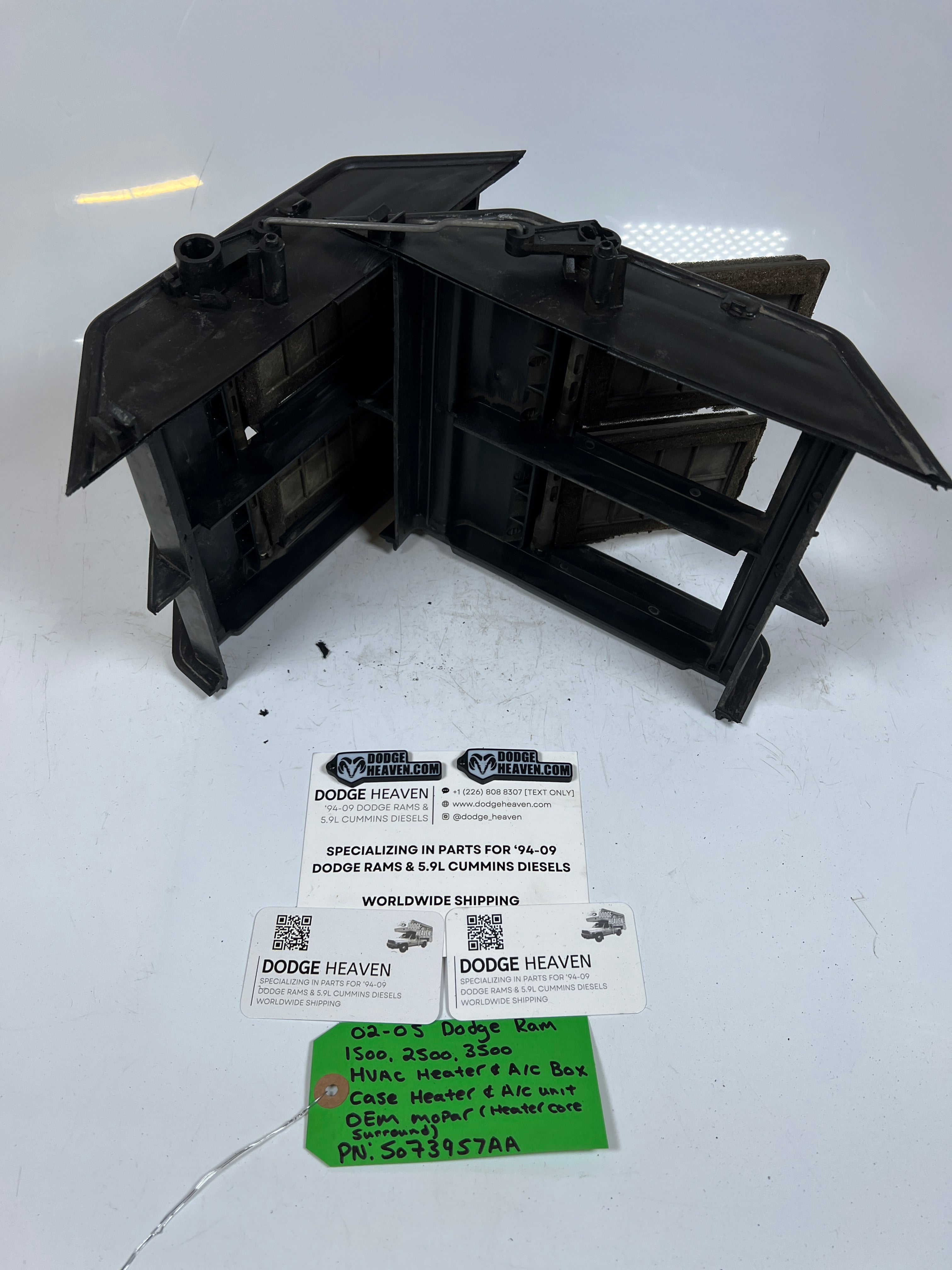2002-2005 Dodge Ram 1500-3500 HVAC Heater A/C Box Heater Core Surround
