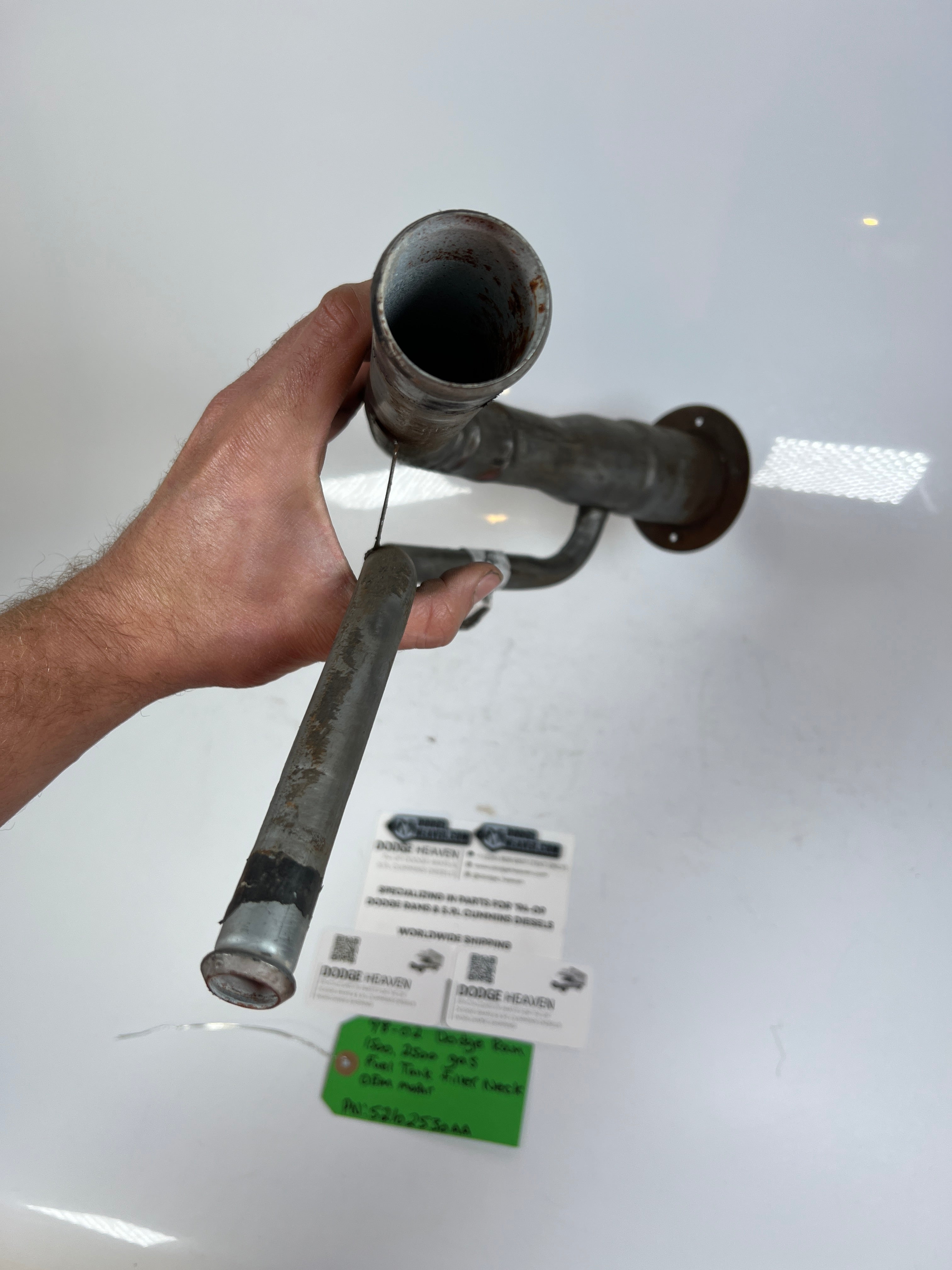 1998-2002 Dodge Ram 1500 2500 Gas Tank Filler Neck