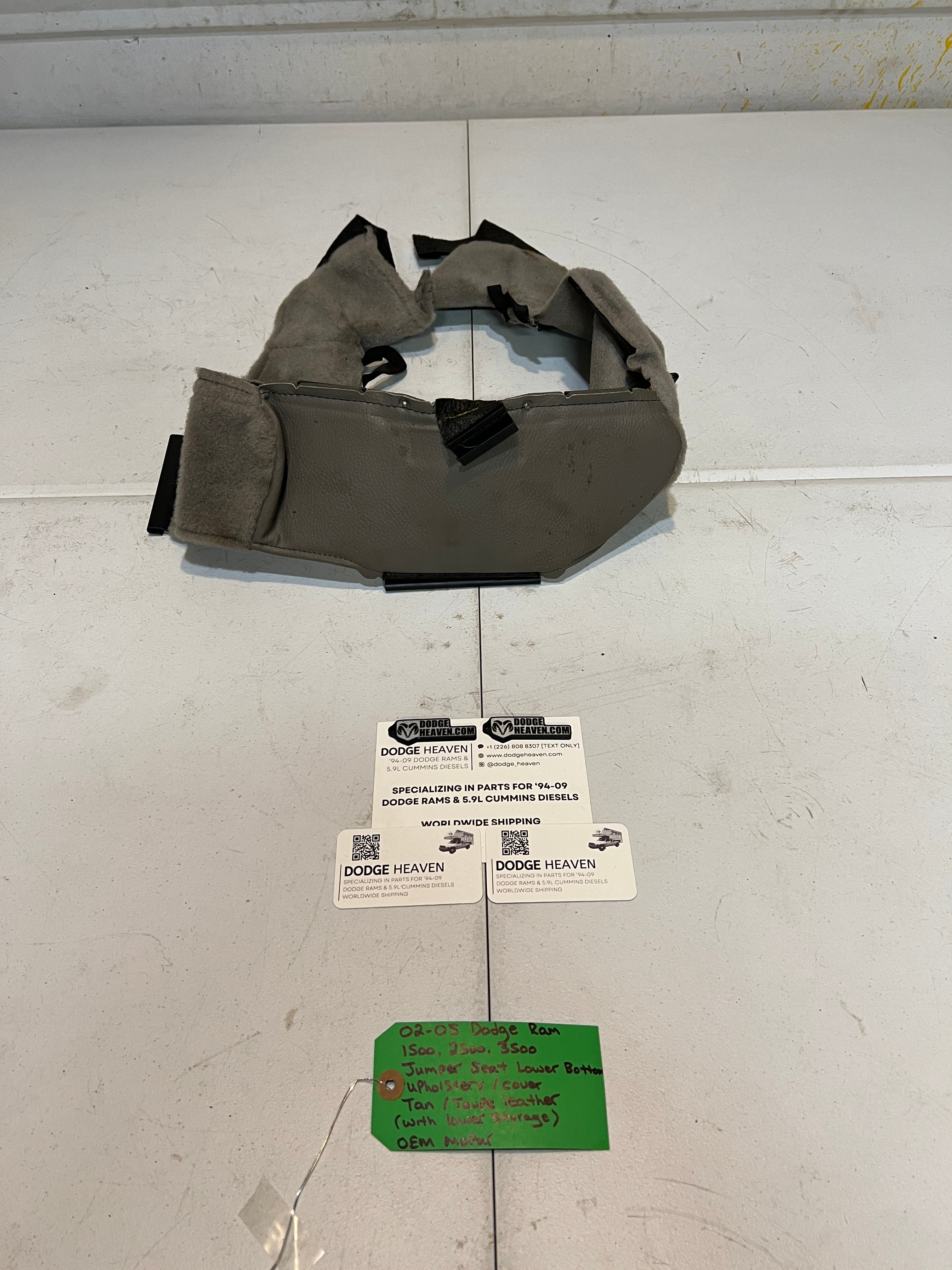 2002-2005 Dodge Ram 1500-3500 Jumper Seat Bottom Upholstery W Storage Tan / Taupe