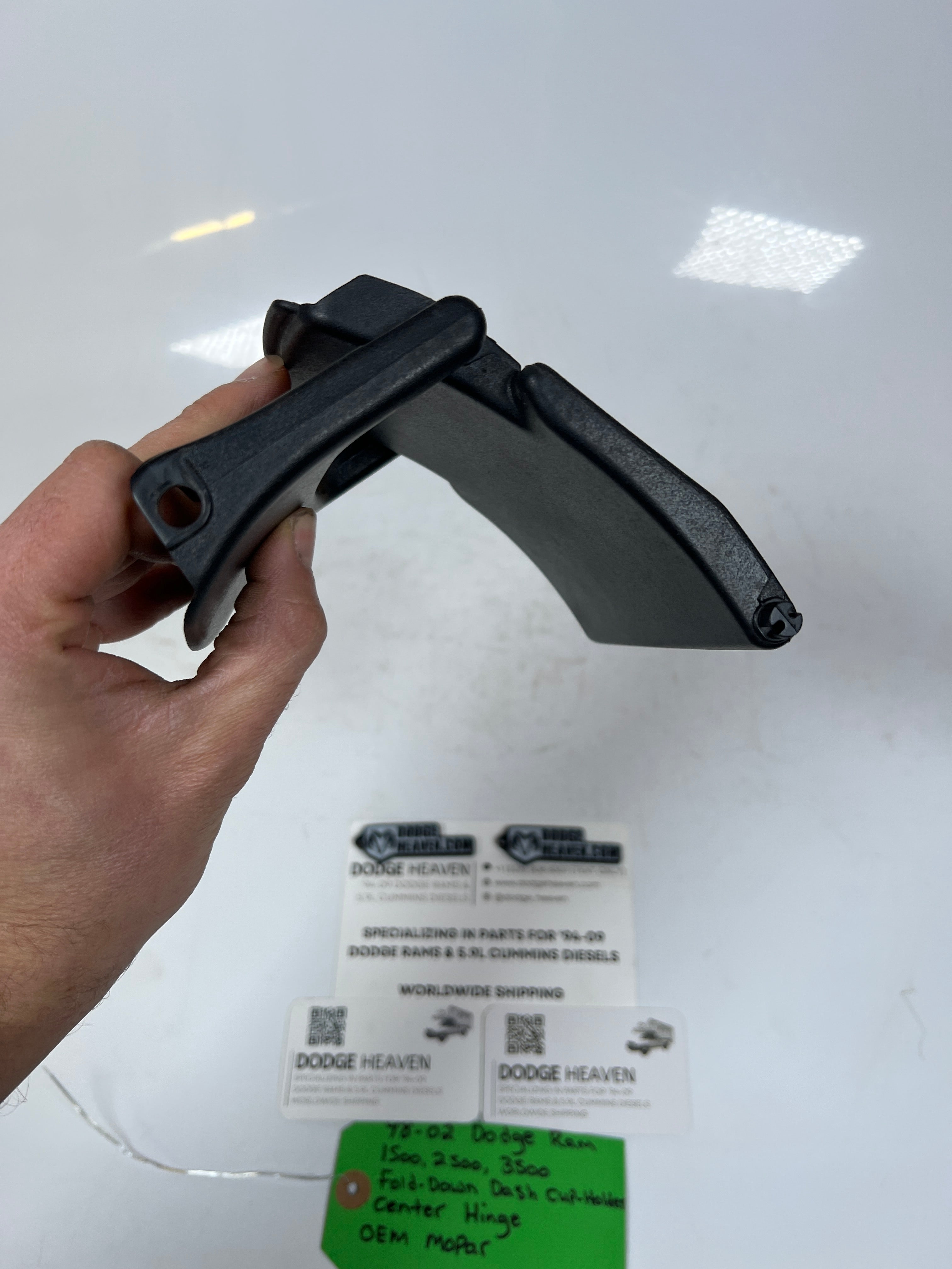 1998-2002 Dodge Ram 1500-3500 Fold Down Dash Cup Holder Center Hinge